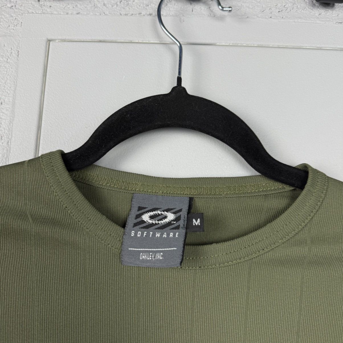 Oakley Vintage Oakley T-Shirt Avant Garde Y2K Size US M / EU 48-50 / 2 - 4 Thumbnail