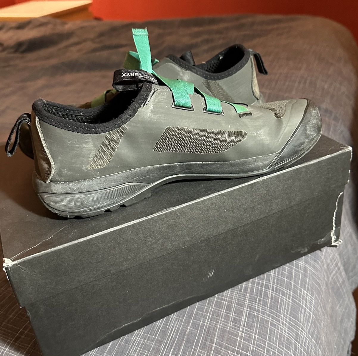 Arc'teryx Arc’teryx hiking shoe Size US 9.5 / IT 39.5 - 2 Thumbnail
