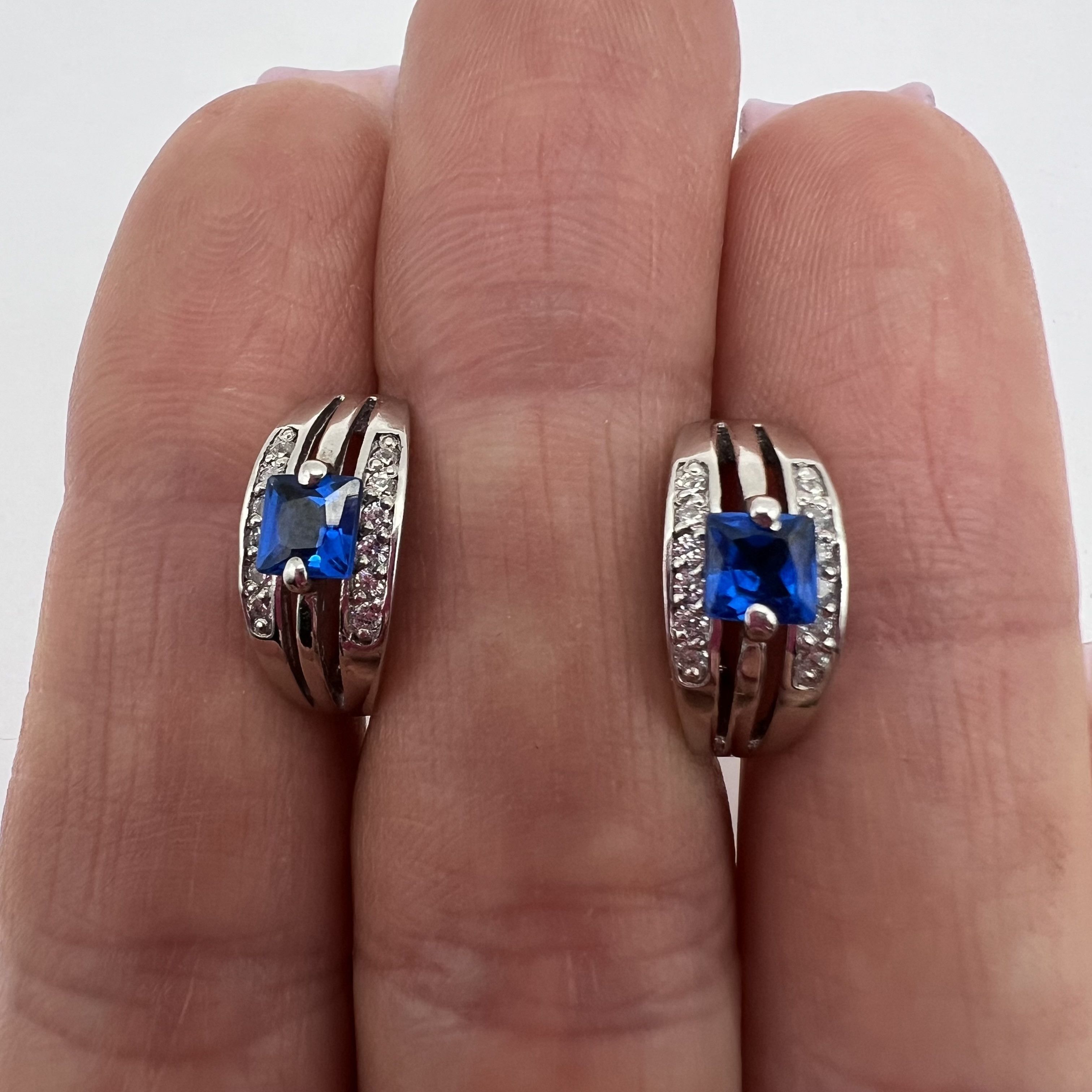 Sterling Silver Vintage Pair Of Stud Earrings Sterling Silver 3.3gr Size ONE SIZE - 8 Thumbnail