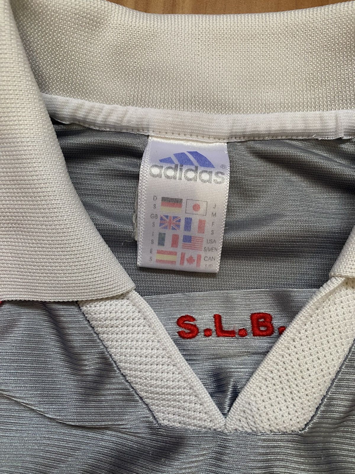 Adidas Adidas Vintage Benfica SL 99/00 Soccer Jersey. Size US S / EU 44-46 / 1 - 12 Thumbnail
