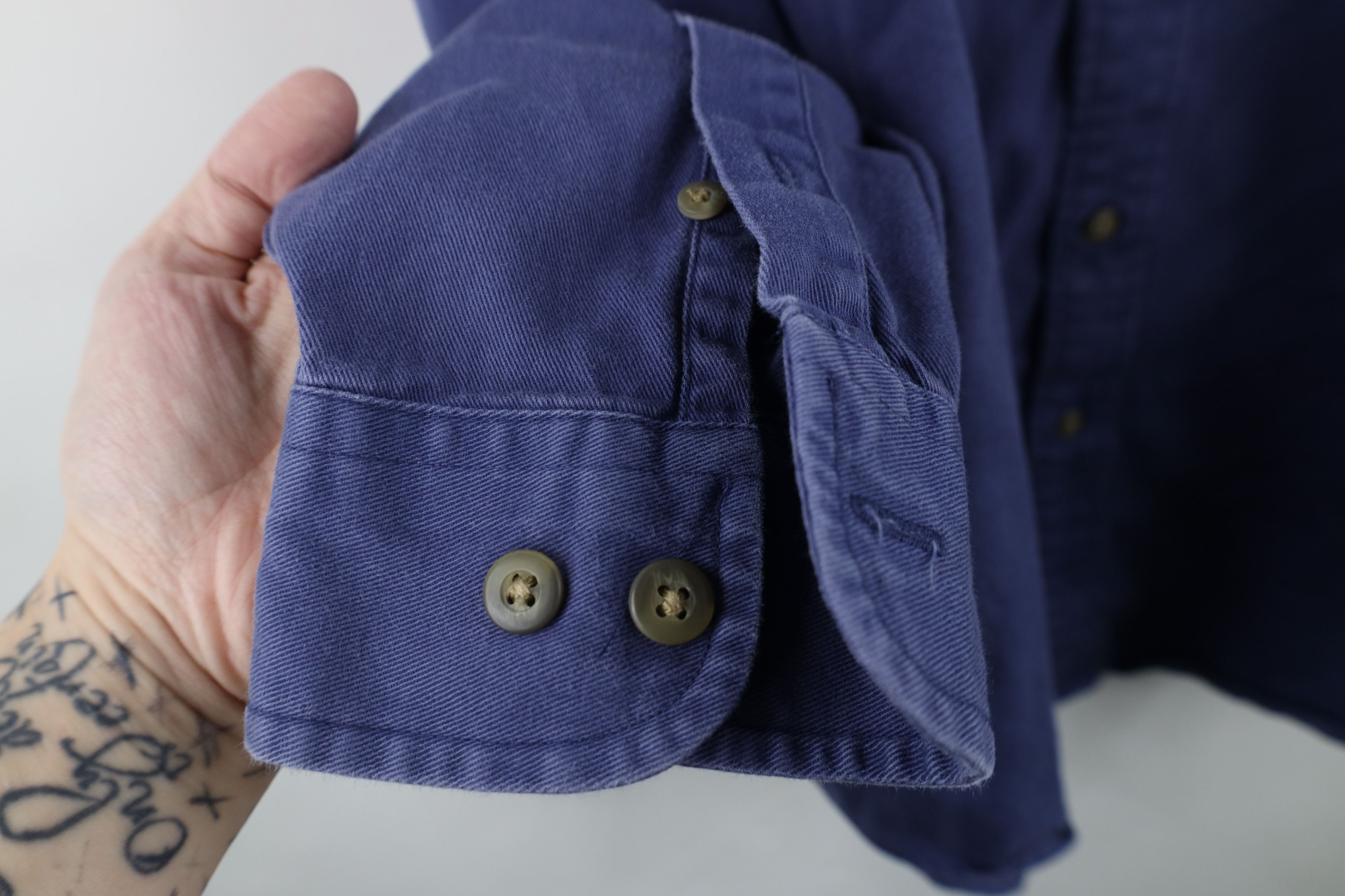 Eddie Bauer Vintage 90s Eddie Bauer Heavyweight Collared Button Shirt Size US L / EU 52-54 / 3 - 7 Thumbnail