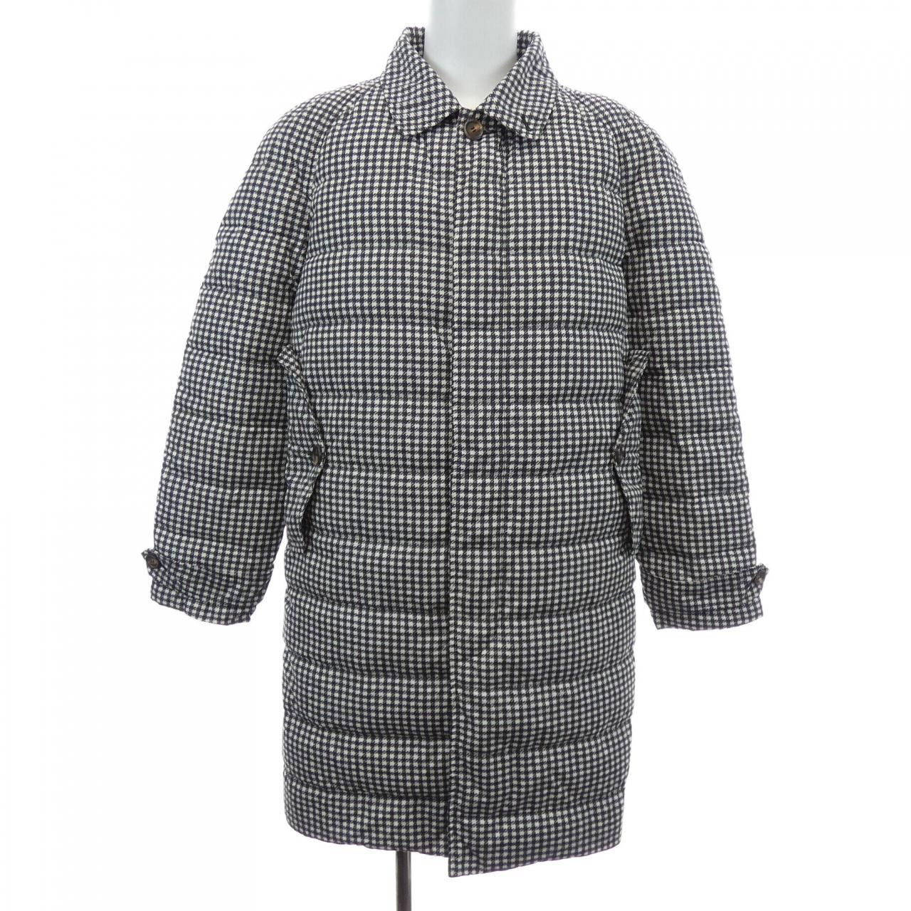 Moncler Moncler Moncler Gamme Bleu Down Coat Others Outerwear DUTY FREE for USA Size ONE SIZE - 1 Thumbnail