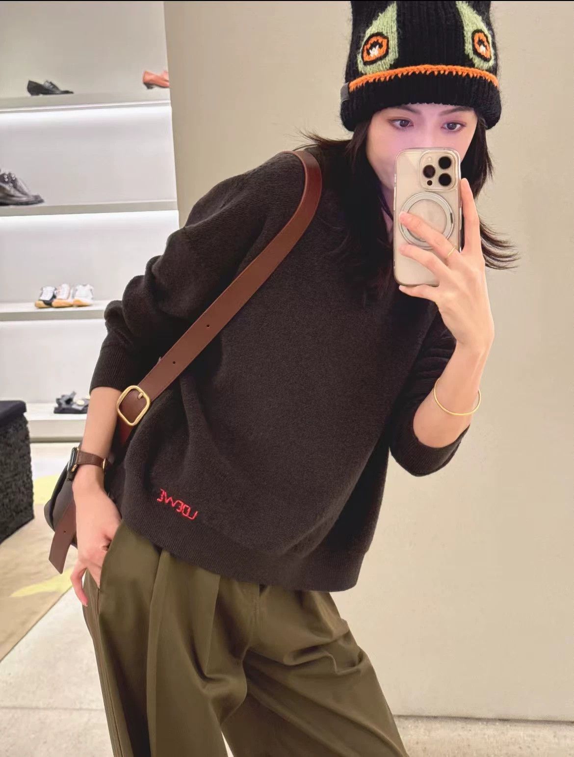 Loewe Loewe 26 Red Letter Embroidered Terry Knit Sweater S Size S / US 4 / IT 40 - 3 Thumbnail
