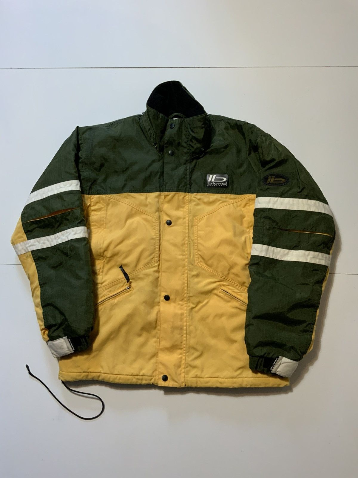 Vintage Vintage 90s Y2K Blond Outerwear Ski Snowboarding Jacket Size US S / EU 44-46 / 1 - 1 Thumbnail