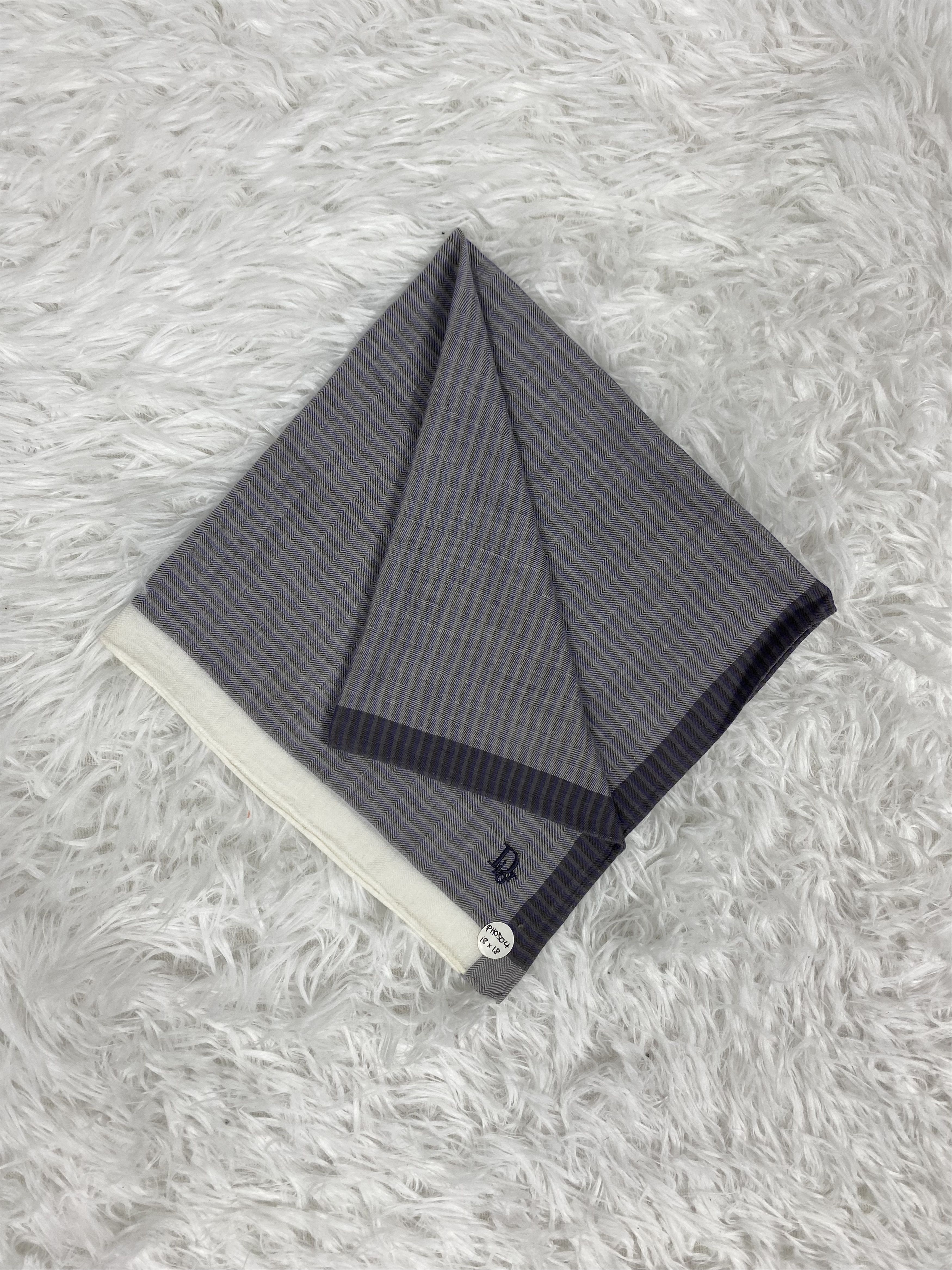Vintage Vintage Christian Dior Handkerchief Neckerchief PH0504 Size ONE SIZE - 1 Thumbnail