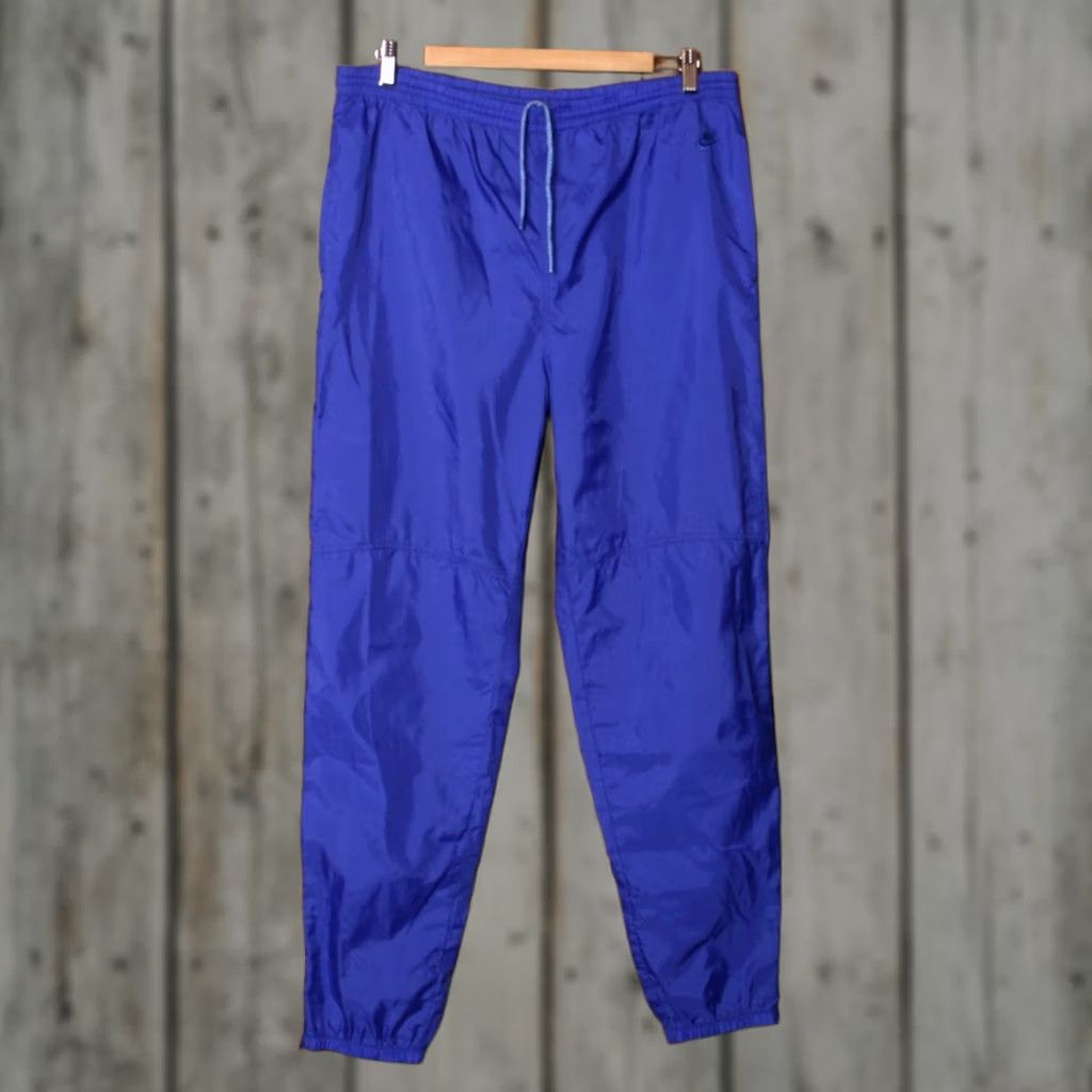 Nike VINTAGE Nike Purple Track Pants Mens M Inseam 30 Zip Ankle Windbreaker Nylon Nylon Pants Unlined Drawstring Closure Activewear Size US 31 - 1 Thumbnail