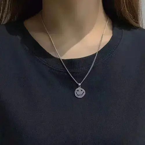 Japanese Brand Smiley Face Pendant Men / Women Necklace Grunge Chain Size ONE SIZE - 3 Thumbnail