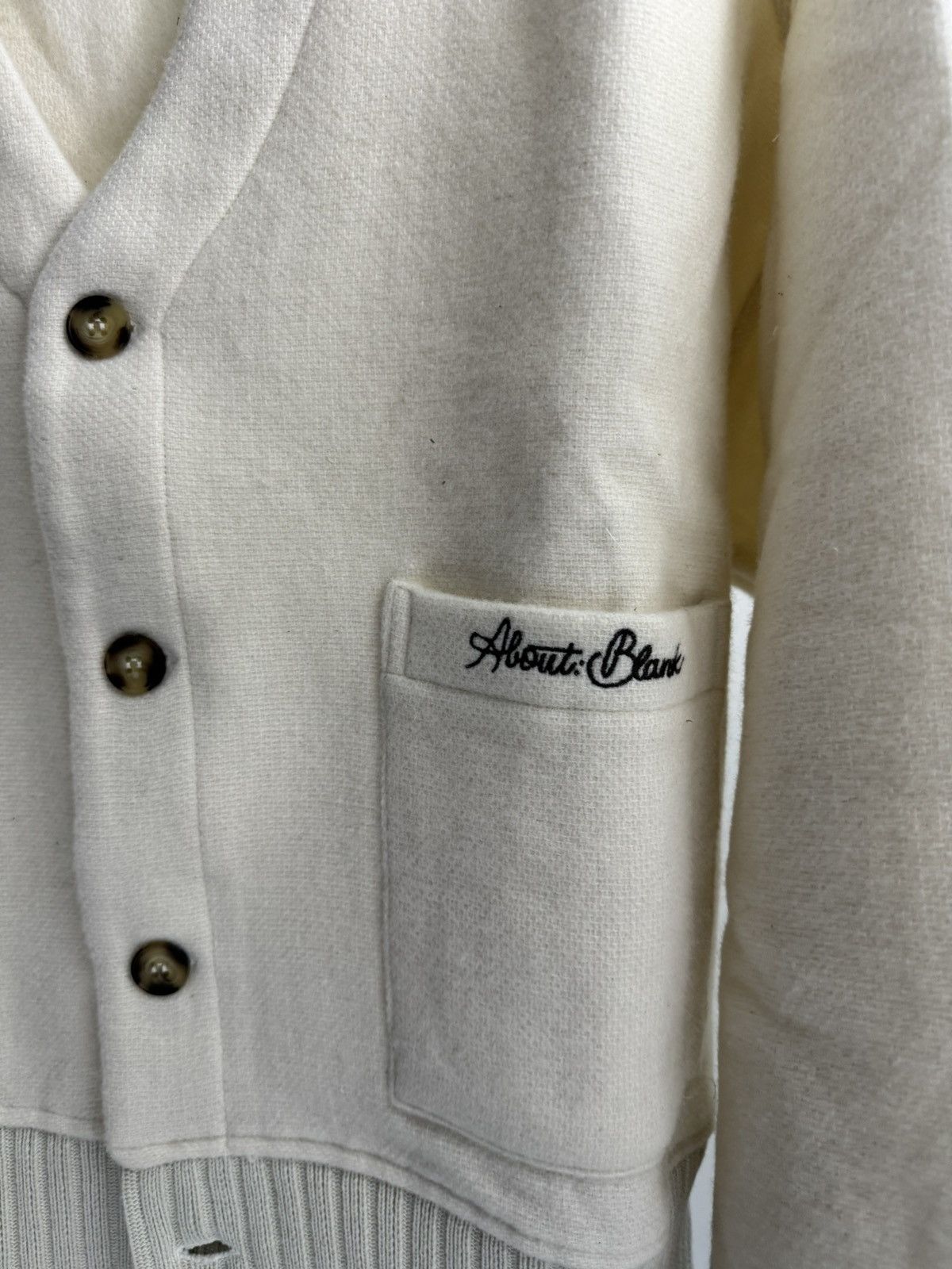 About:Blank Cream Cropped Cardigan Size US XL / EU 56 / 4 - 4 Thumbnail
