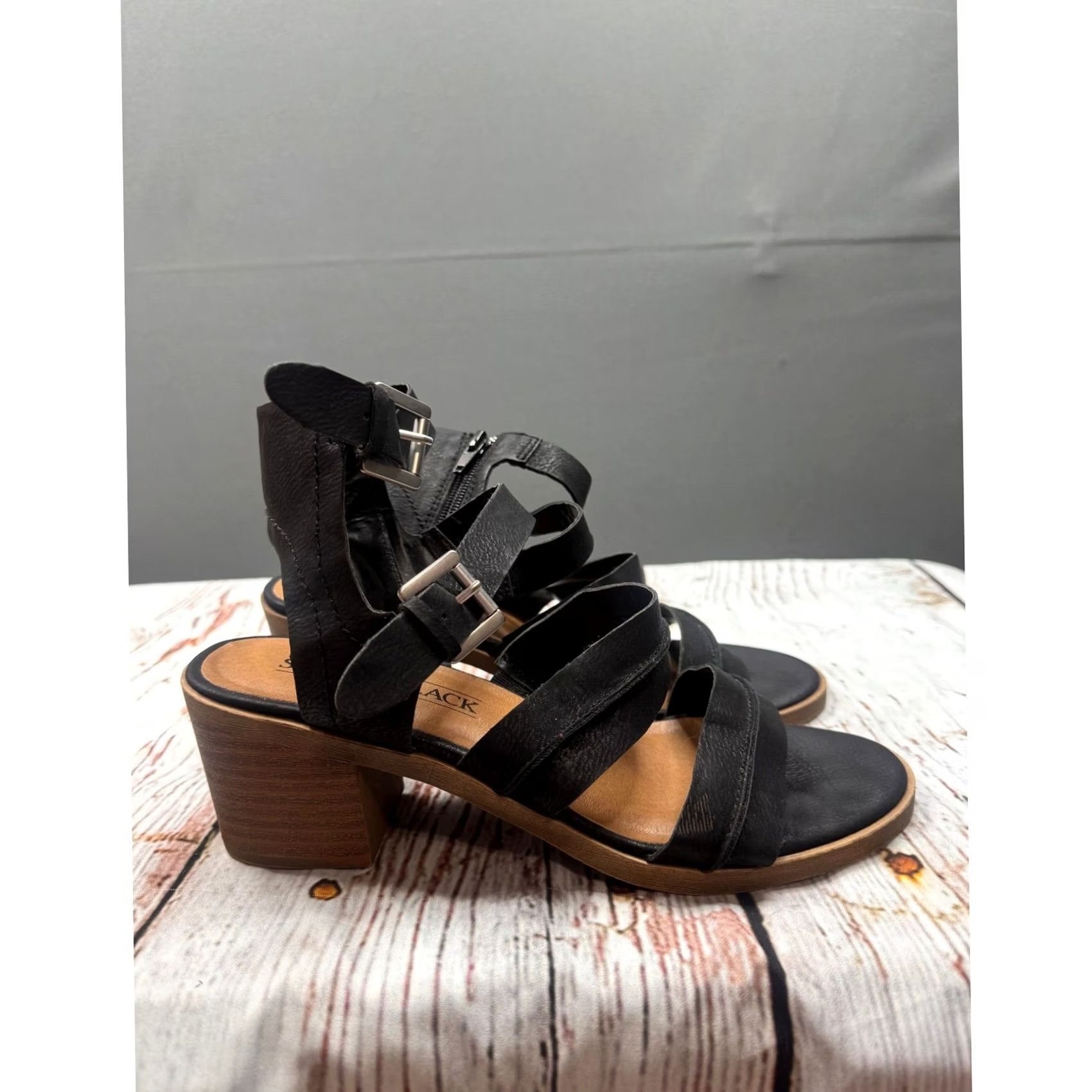 Vintage Solely Black Cabrial Sandals Women Black Gladiator Strappy Block Heel Size 9M Size US 9 / IT 39 - 5 Thumbnail