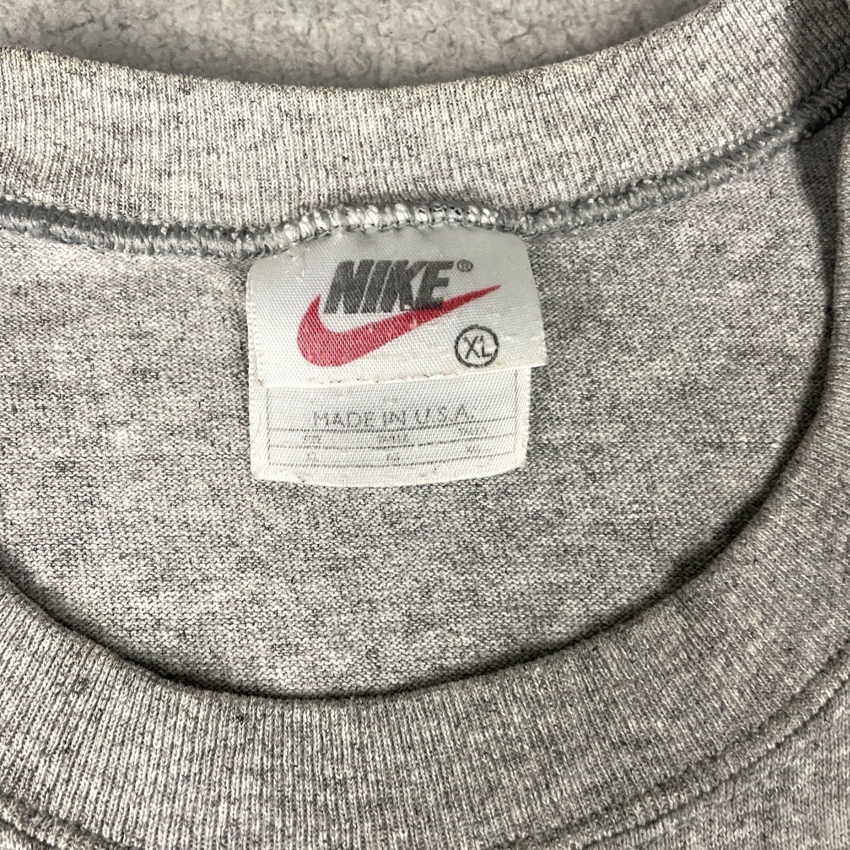 Nike VINTAGE Nike Shirt Adult XL Gray Sleeveless USA T Shirt Surf Sports Mens Size US M / EU 48-50 / 2 - 5 Thumbnail