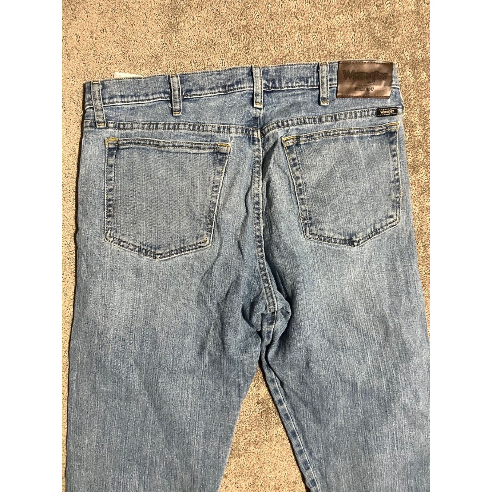 Wrangler Wrangler Jeans Mens Regular Size 34x29 Blue Denim Relaxed Fit Mid Rise 10-12in Cotton Blend Pockets Logo Button Vintage No Size US 34 / EU 50 - 2 Thumbnail