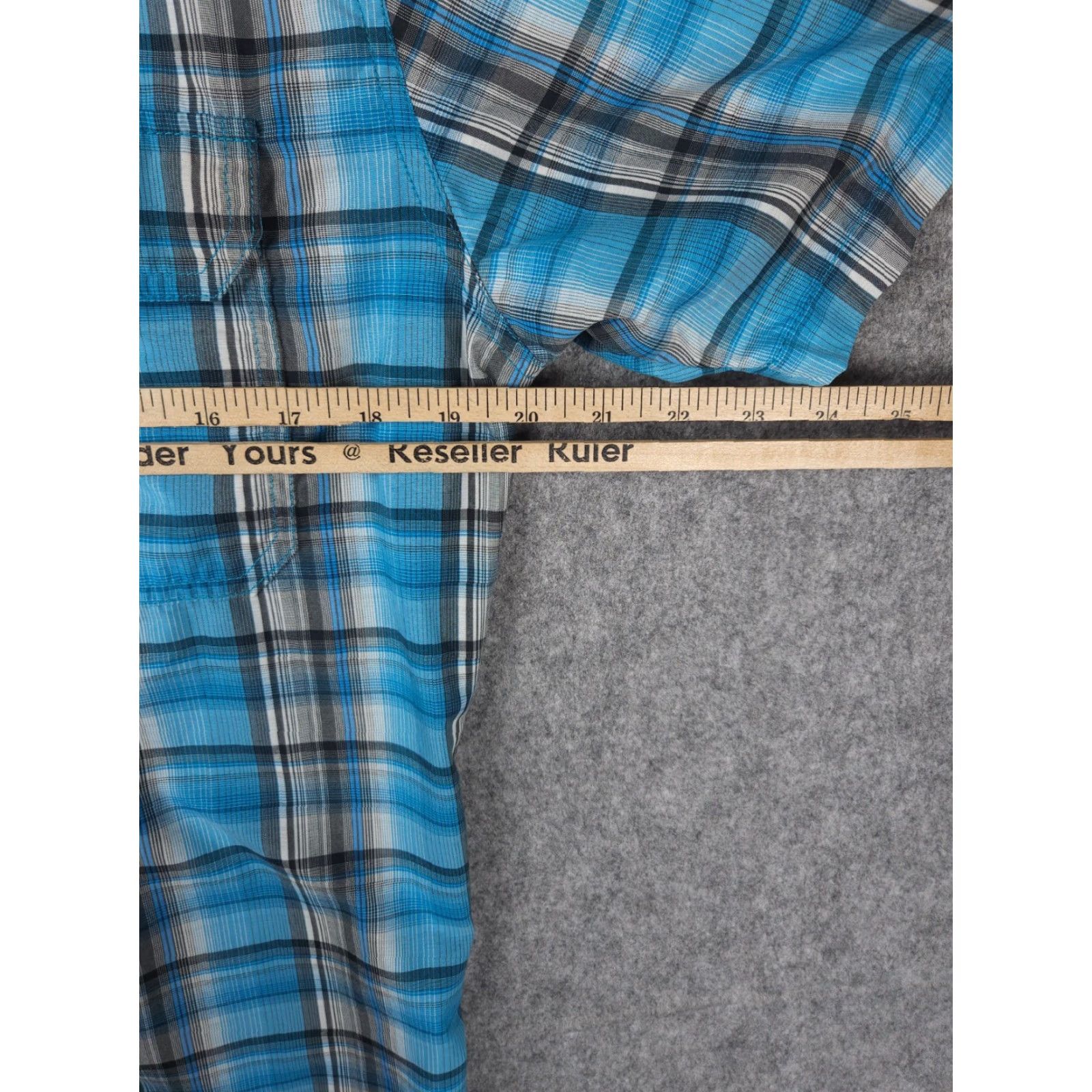 Vintage Kuhl Eluxur Shirt Men's Small Blue Plaid Button Up Short Sleeve UPF 30 Poly Size US S / EU 44-46 / 1 - 6 Thumbnail