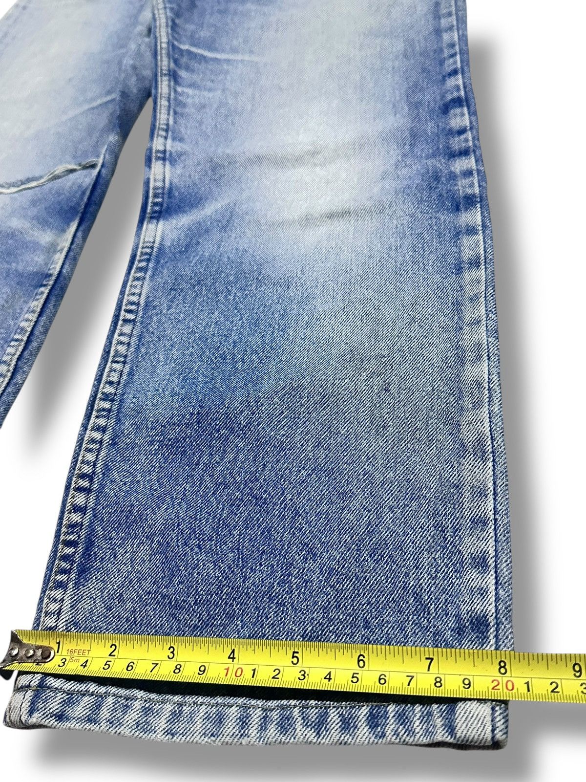 Levi's Vintage Levi's Distressed Baggy Loose Fit With Faded Wash Size US 31 - 16 Thumbnail