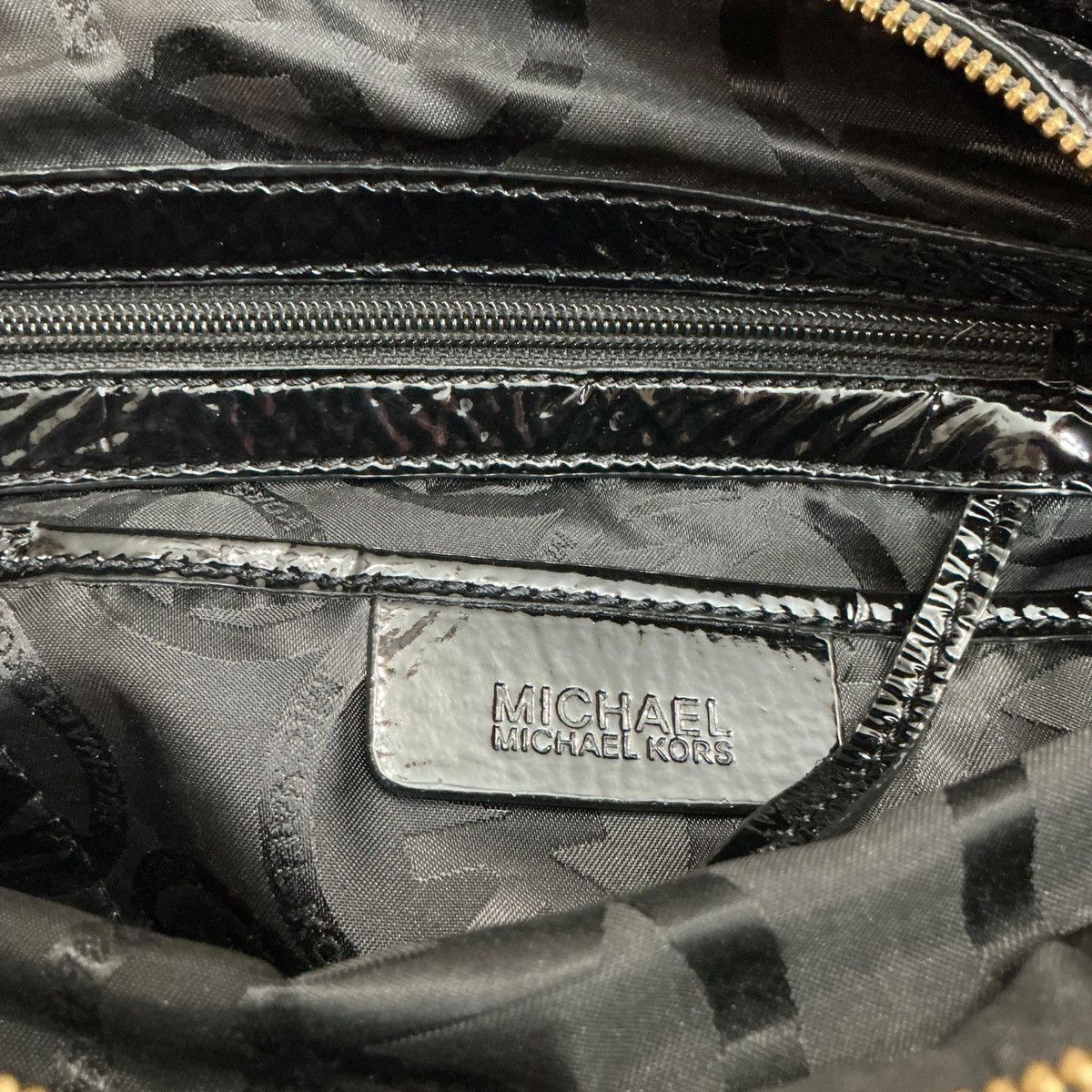 Michael Kors Y2K Vintage MICHAEL Michael Kors Embossed Hobo Shoulder Bag Size ONE SIZE - 11 Thumbnail