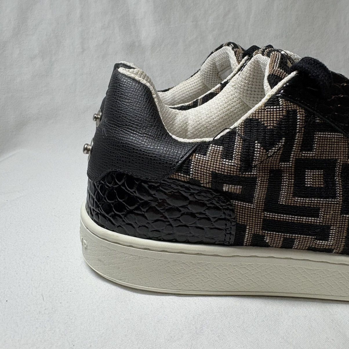 Longchamp AUTHENTIC Longchamp Sneakers Size US 8 / IT 38 - 7 Thumbnail
