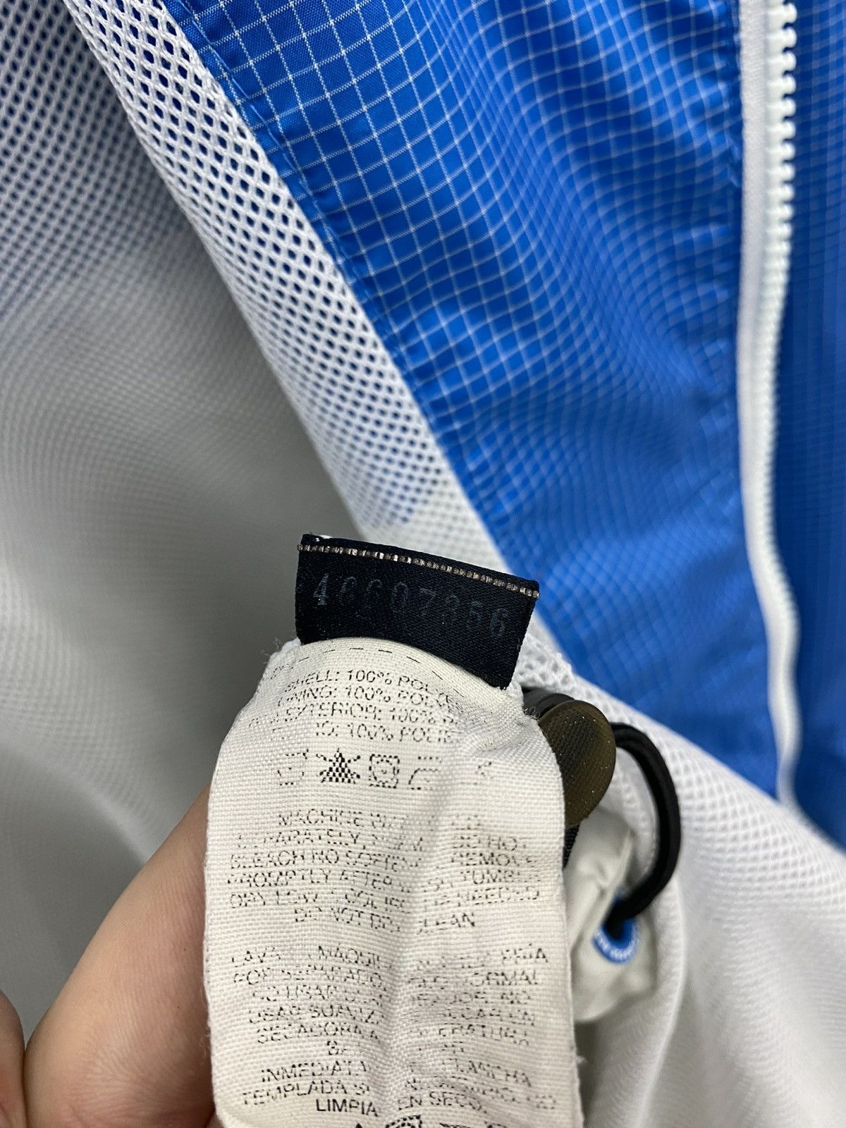 Oakley Vintage Rare Oakley Blue White Light Jacket Gorpcore Style Size US XL / EU 56 / 4 - 17 Thumbnail