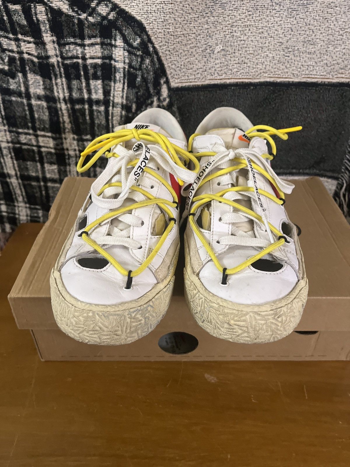 Nike Off White Nike Blazer Low University White/Red Size US 9 / EU 42 - 3 Thumbnail