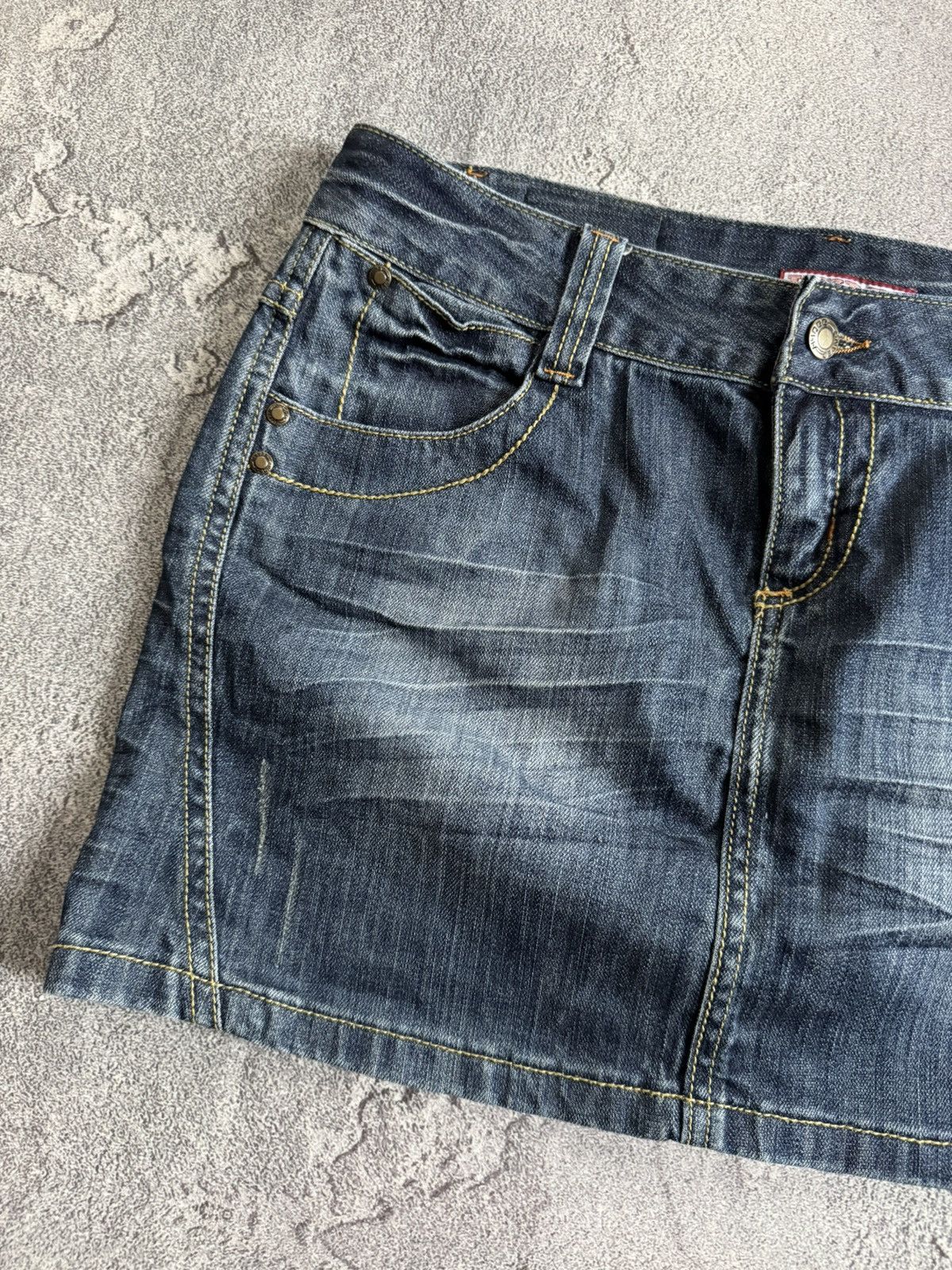 Japanese Brand Y2K avantgarde denim mini skirt hysteric glamour japanese Size 27" / US 4 / IT 40 - 8 Thumbnail