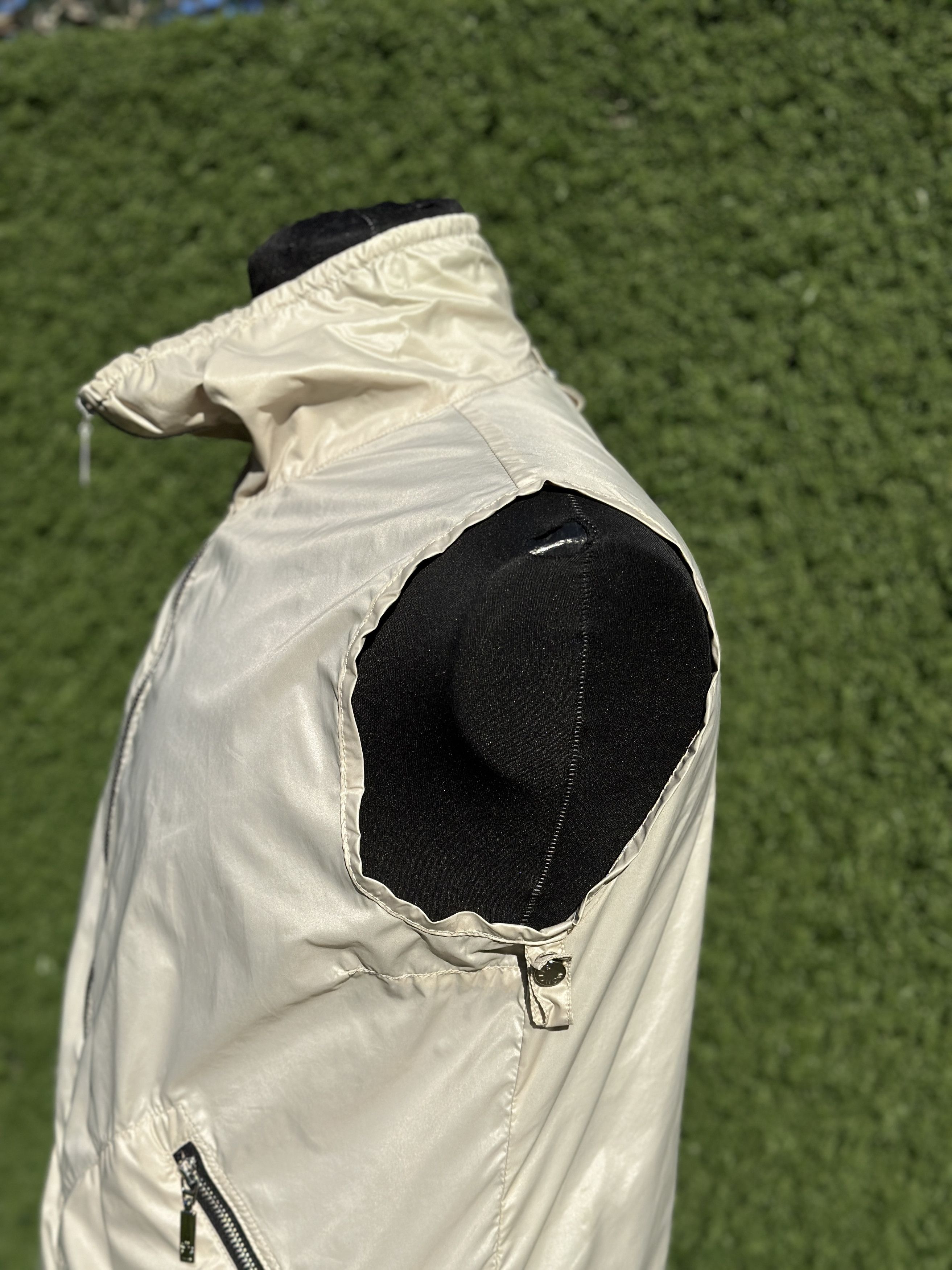 Moncler Moncler Lightweight Nylon Vest Beige Technical Gilet Size 4 Size S / US 4 / IT 40 - 14 Thumbnail