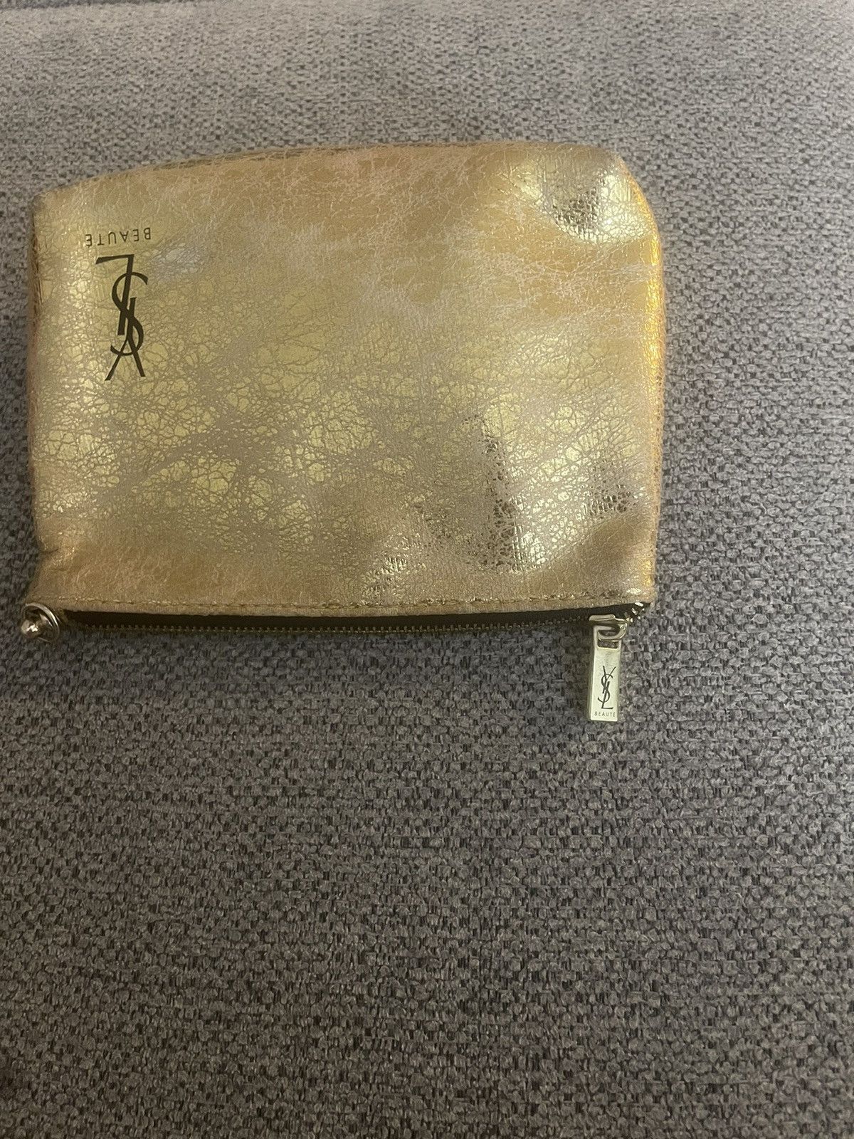 Yves Saint Laurent YSL Beauty Size ONE SIZE - 1 Thumbnail