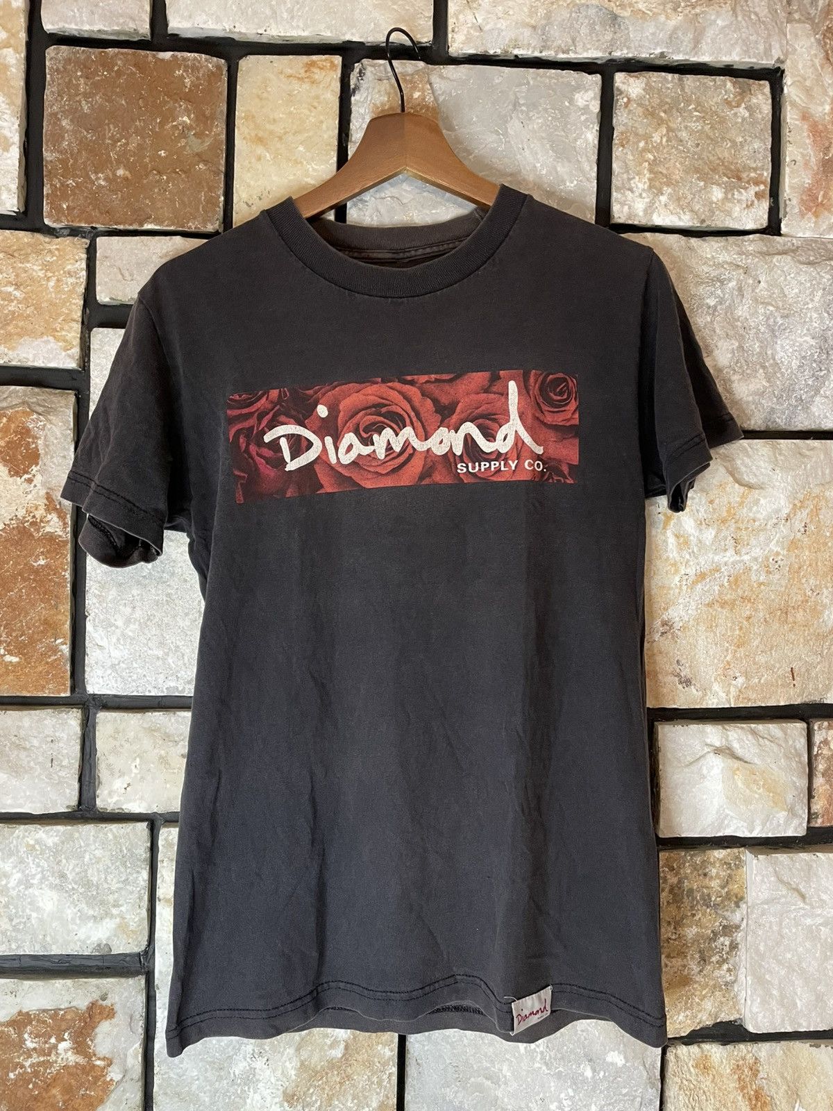 Vintage Vintage Diamond Supply Co Floral Roses Tee x Streetwear Size US S / EU 44-46 / 1 - 1 Thumbnail
