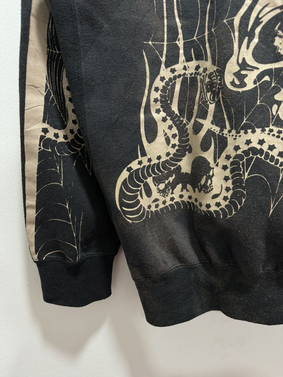 Vintage SKELETON DOUBLE HEADED SNAKE EYE OVER PRINT DECOLOURISE Size US L / EU 52-54 / 3 - 10 Thumbnail