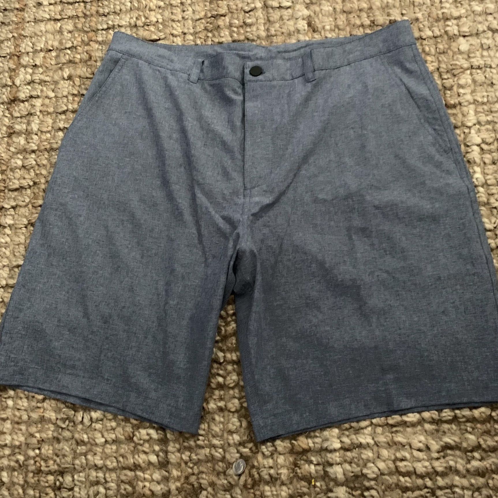 Vintage Tackle & Tides Shorts Mens Sz 38 Chino Performance Lightweight Blue Regular Chino Shorts 38in Inseam 9in Blue Lightweight Pockets Belt Loops Size US 38 / EU 54 - 6 Thumbnail