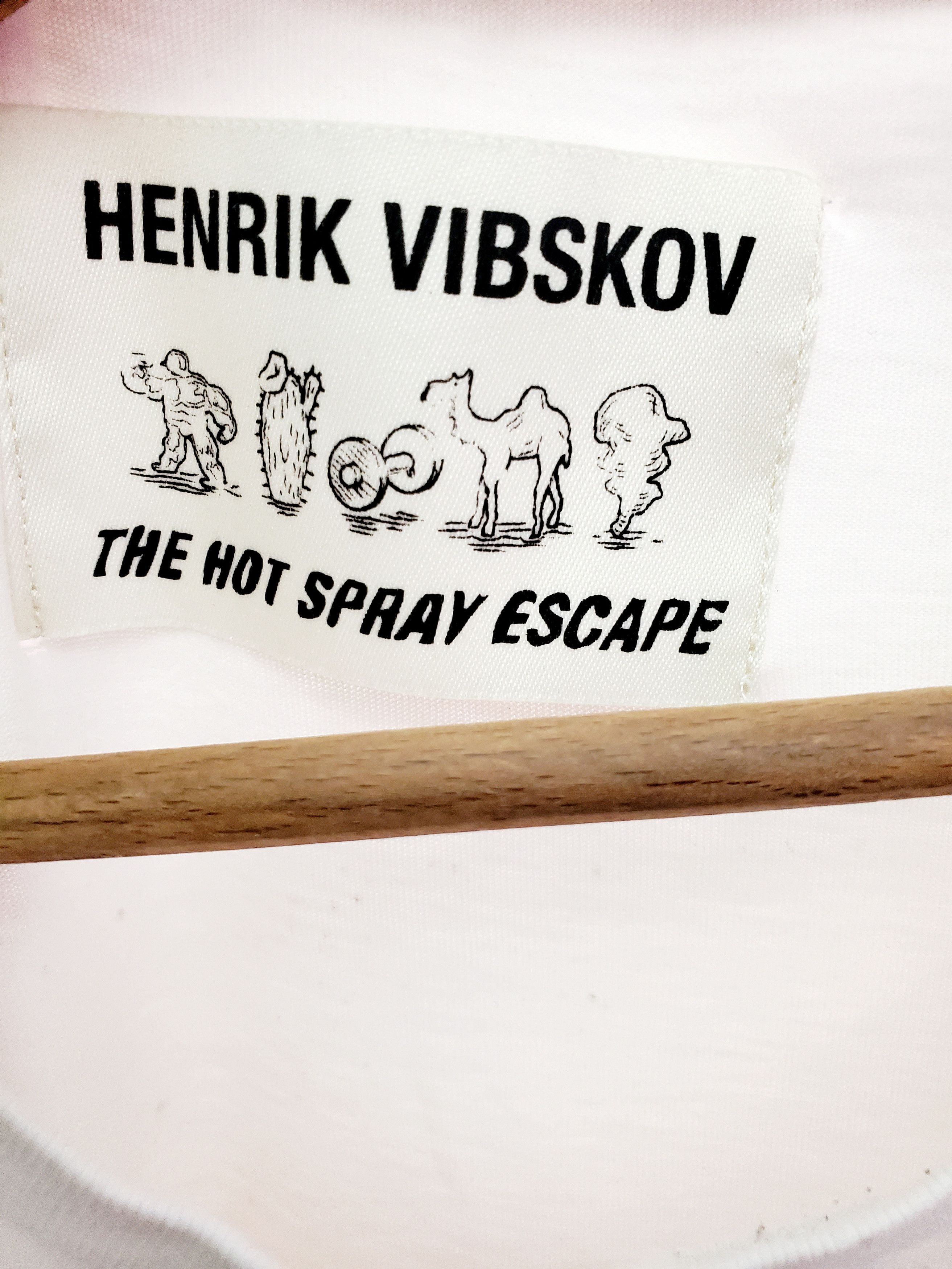 Henrik Vibskov Henrik vibskov the hot spray escape Tshirt size M Size US M / EU 48-50 / 2 - 3 Thumbnail