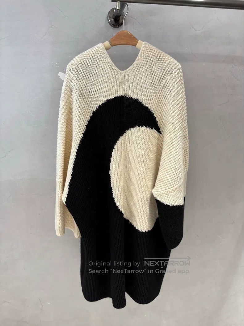 Valentino Valentino Black pendulum color scheme sheep wool knit card Size XXS / US 00 / IT 34 - 2 Thumbnail