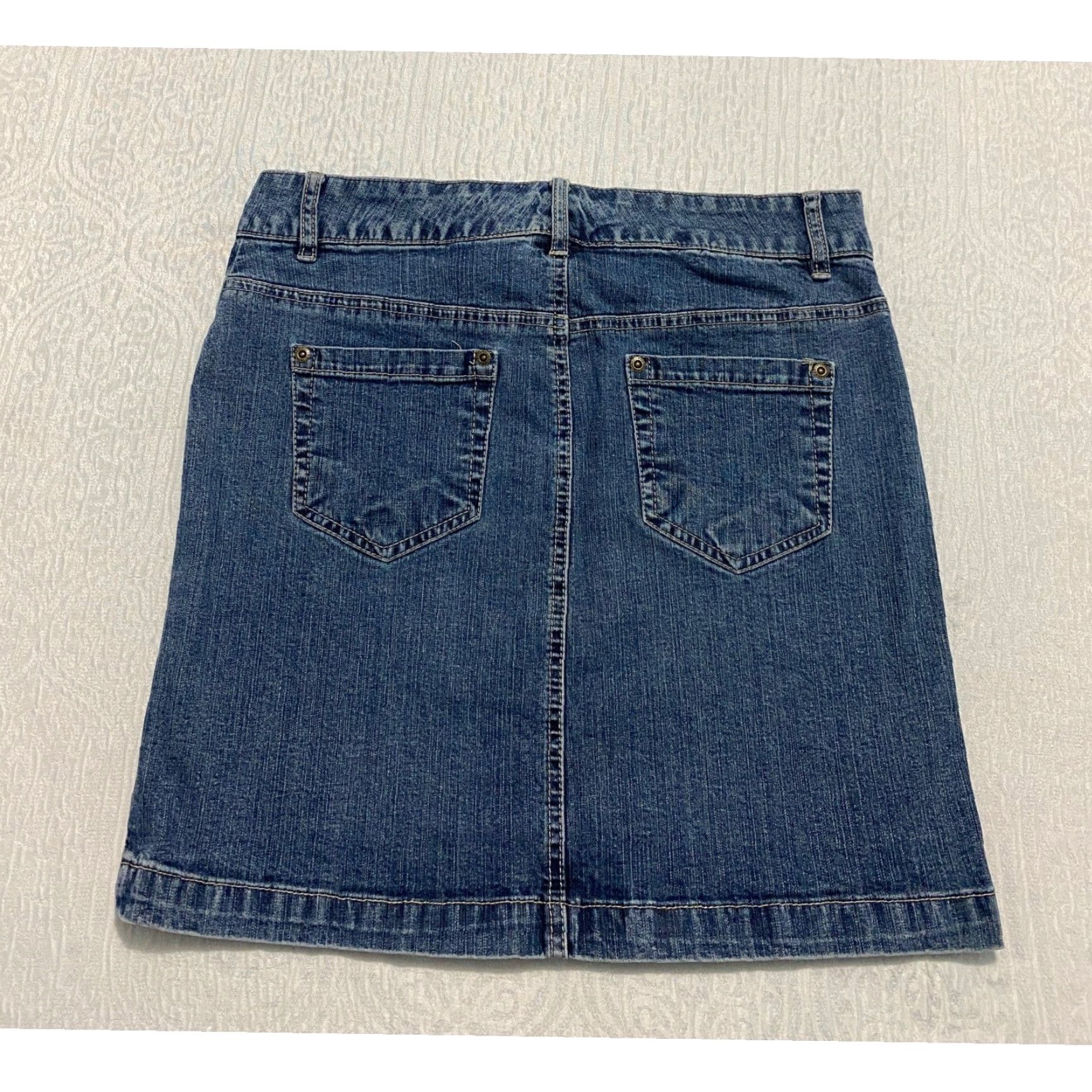 Liz Claiborne Liz Claiborne Axcess Denim Mini Skirt Blue Stretch Womens Size 6 Pockets Y2K Casual Preppy 90s? Size 28" / US 6 / IT 42 - 2 Thumbnail