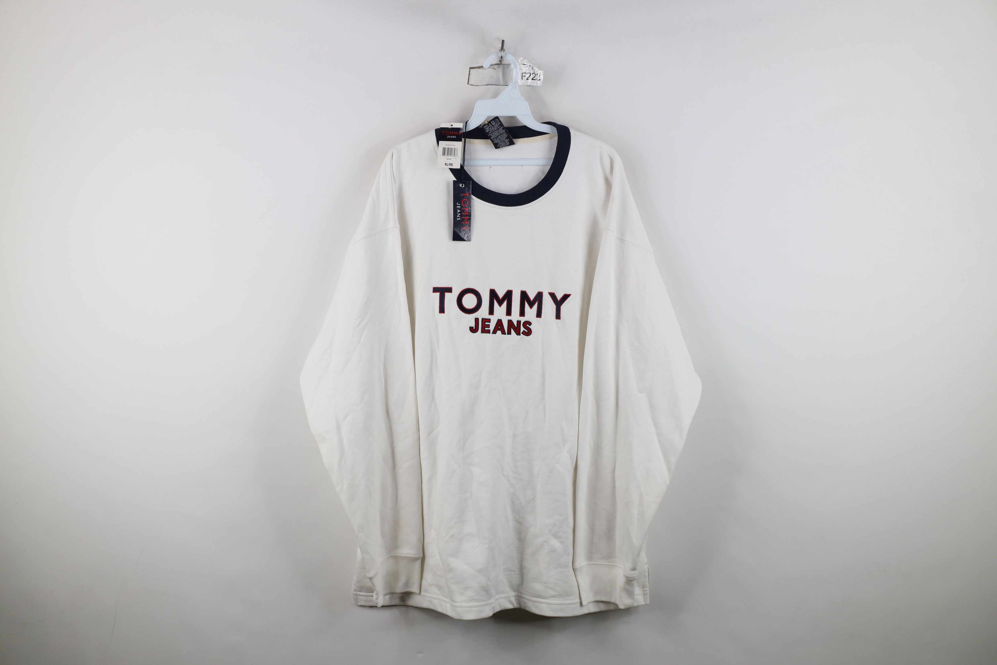 Tommy Hilfiger Deadstock Vintage 90s Tommy Hilfiger Crewneck Sweatshirt Size US XL / EU 56 / 4 - 1 Thumbnail
