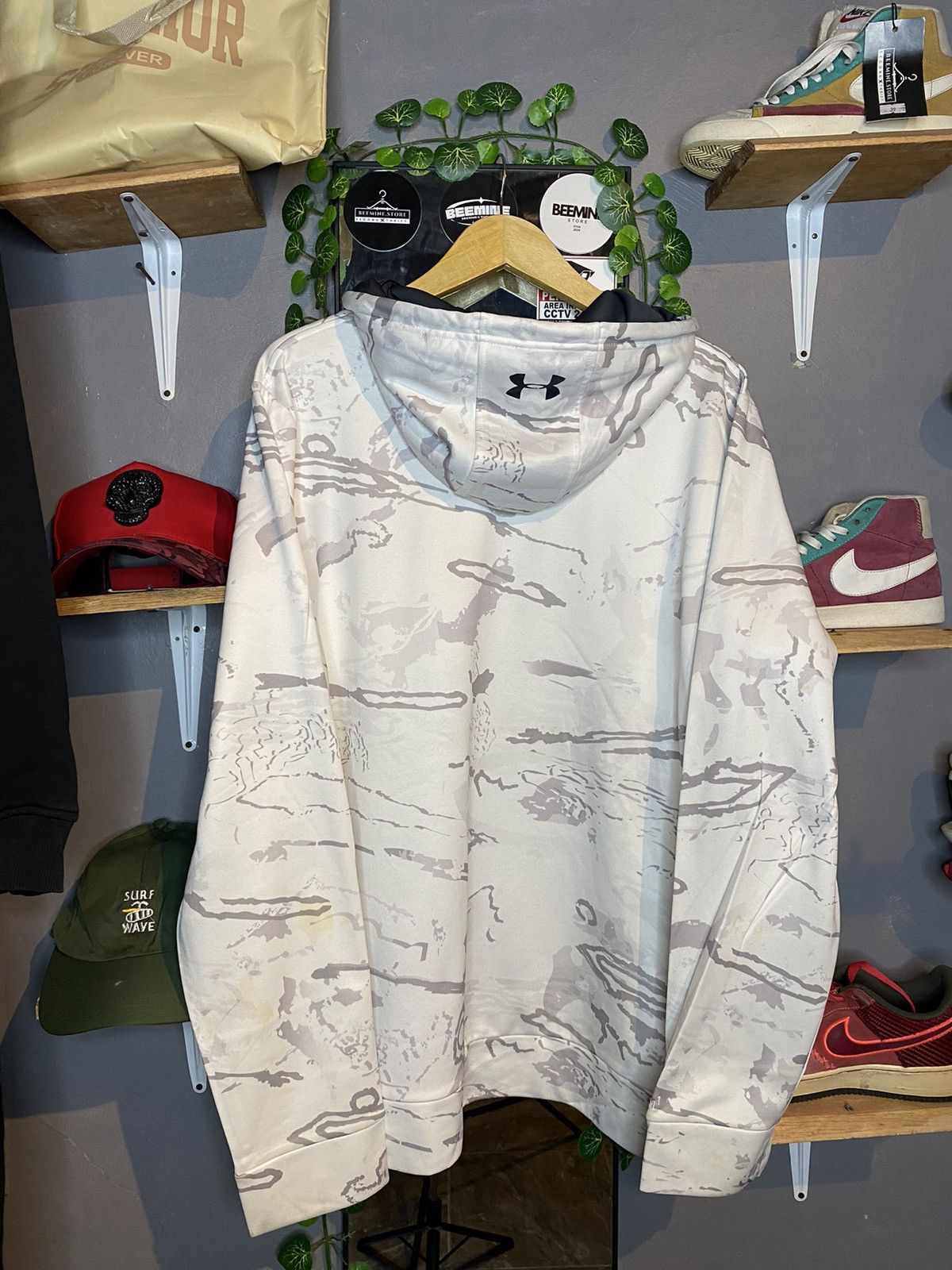 Under Armour × Vintage UNDER ARMOUR Cold Gear White & Gray Loose Camo StormX1 Size US XL / EU 56 / 4 - 9 Thumbnail