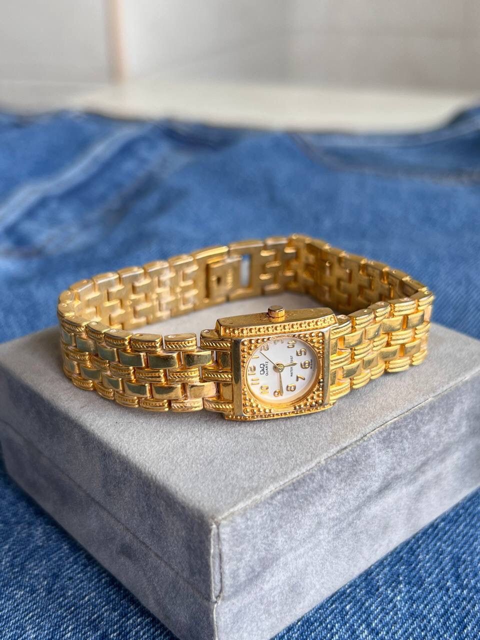 Japanese Brand × Vintage Vintage Japanese Style Watch Gold Tone Retro 2000s Size ONE SIZE - 2 Thumbnail