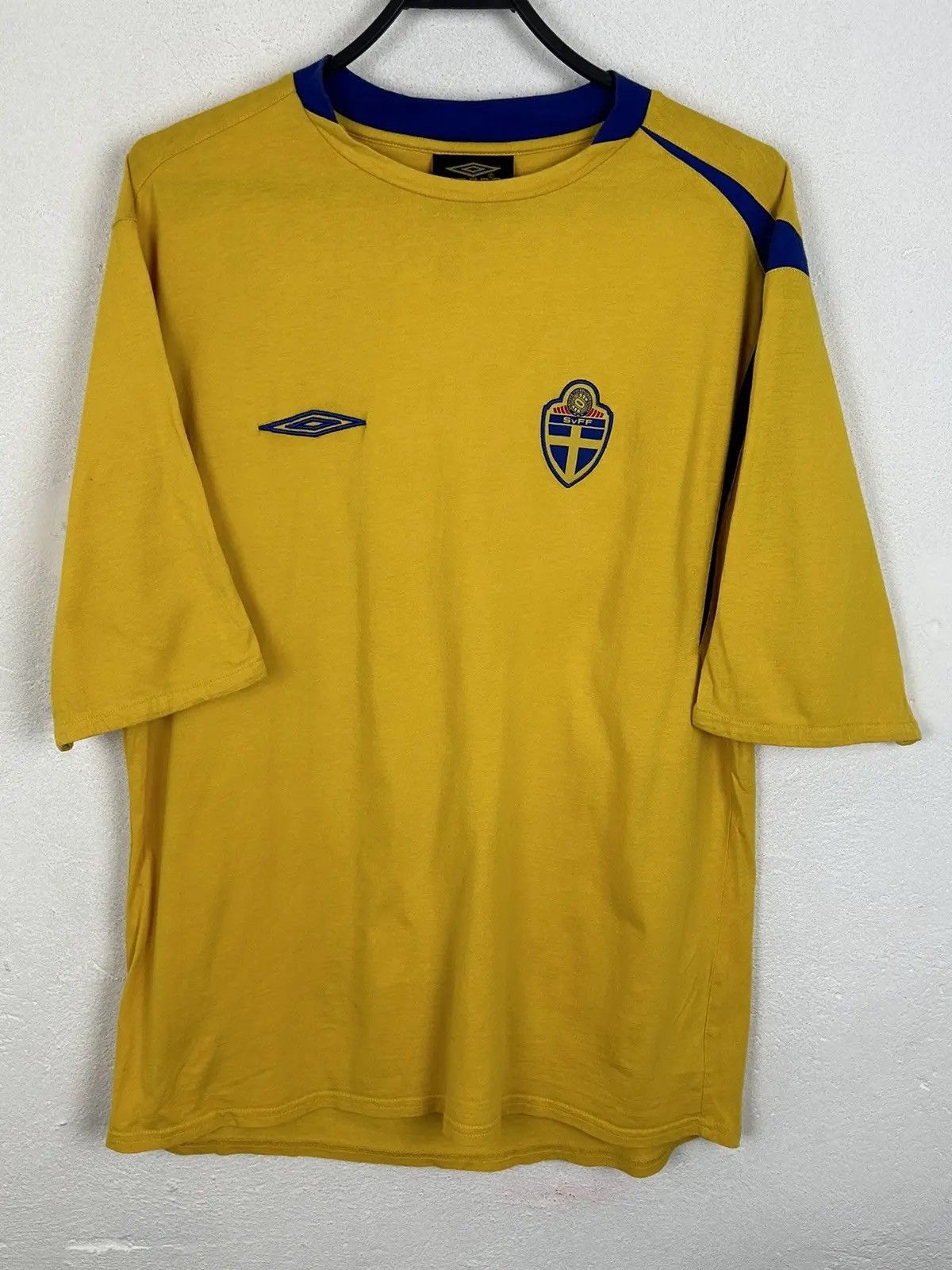Umbro 00s Vintage Umbro x Svff Sweden Embroidered Logo T-Shirt Size US L / EU 52-54 / 3 - 1 Thumbnail