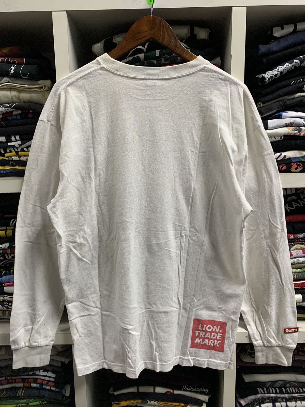 Vintage Nesta big logo white shirt Size US L / EU 52-54 / 3 - 8 Thumbnail