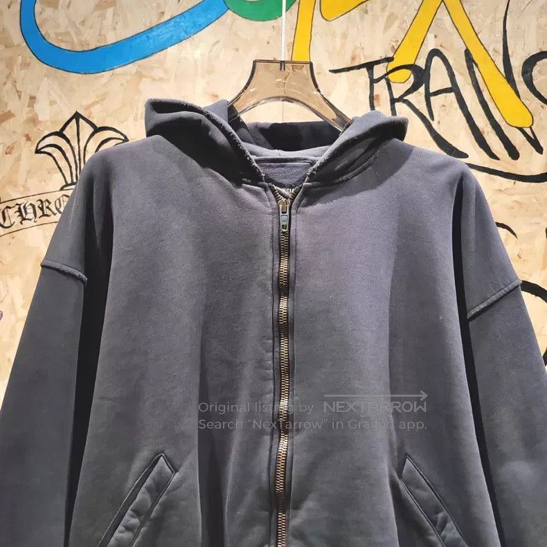 Balenciaga Balenciaga Reversed Letter Zip-Up Hoodie Size US S / EU 44-46 / 1 - 3 Thumbnail