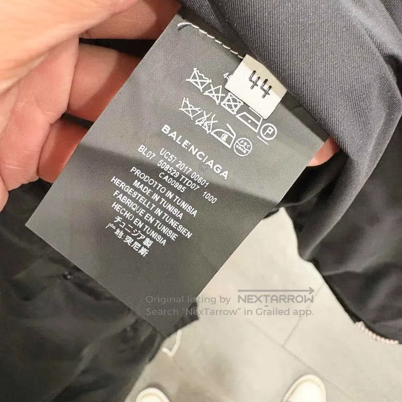 Balenciaga Balenciaga Puff Sleeve Logo Down Jacket Size US S / EU 44-46 / 1 - 5 Thumbnail