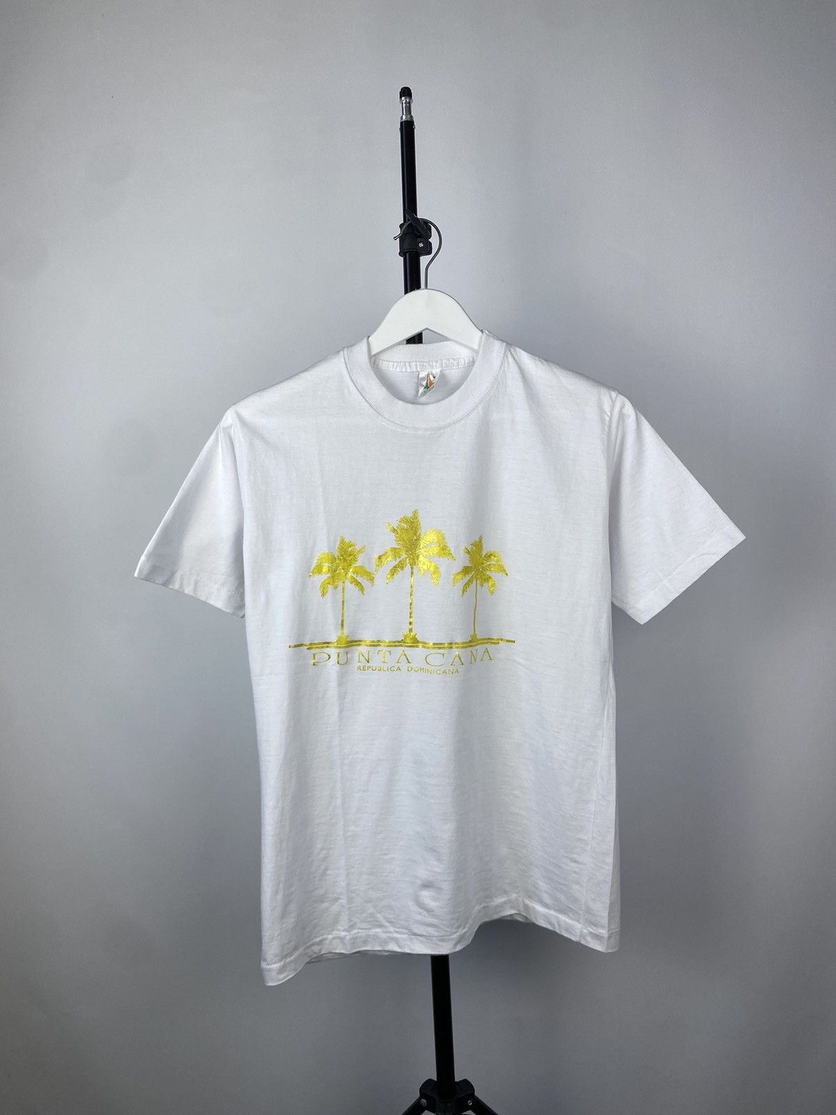 Band Tees × Vintage Vintage 90s Dominican Republic Spanish Graphic Tee Size US M / EU 48-50 / 2 - 1 Thumbnail