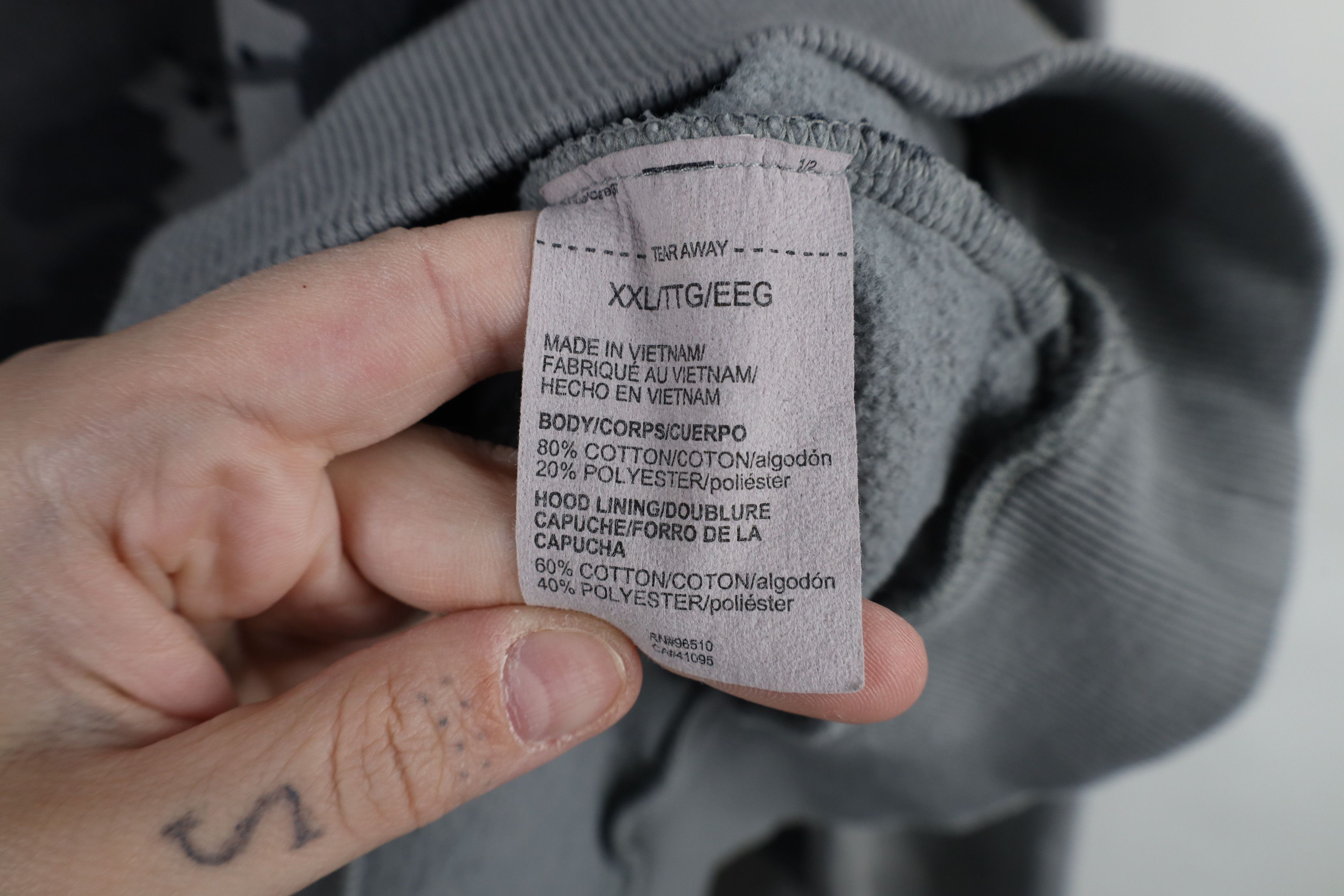 Under Armour × Vintage Under Armour Distressed Spell Camouflage Hoodie Sweatshirt Size US XXL / EU 58 / 5 - 10 Thumbnail