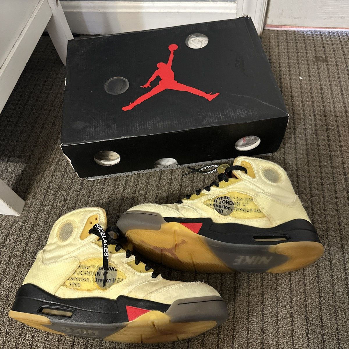 Nike × Off-White Jordan 5 off white sail Size US 9.5 / EU 42-43 - 2 Thumbnail