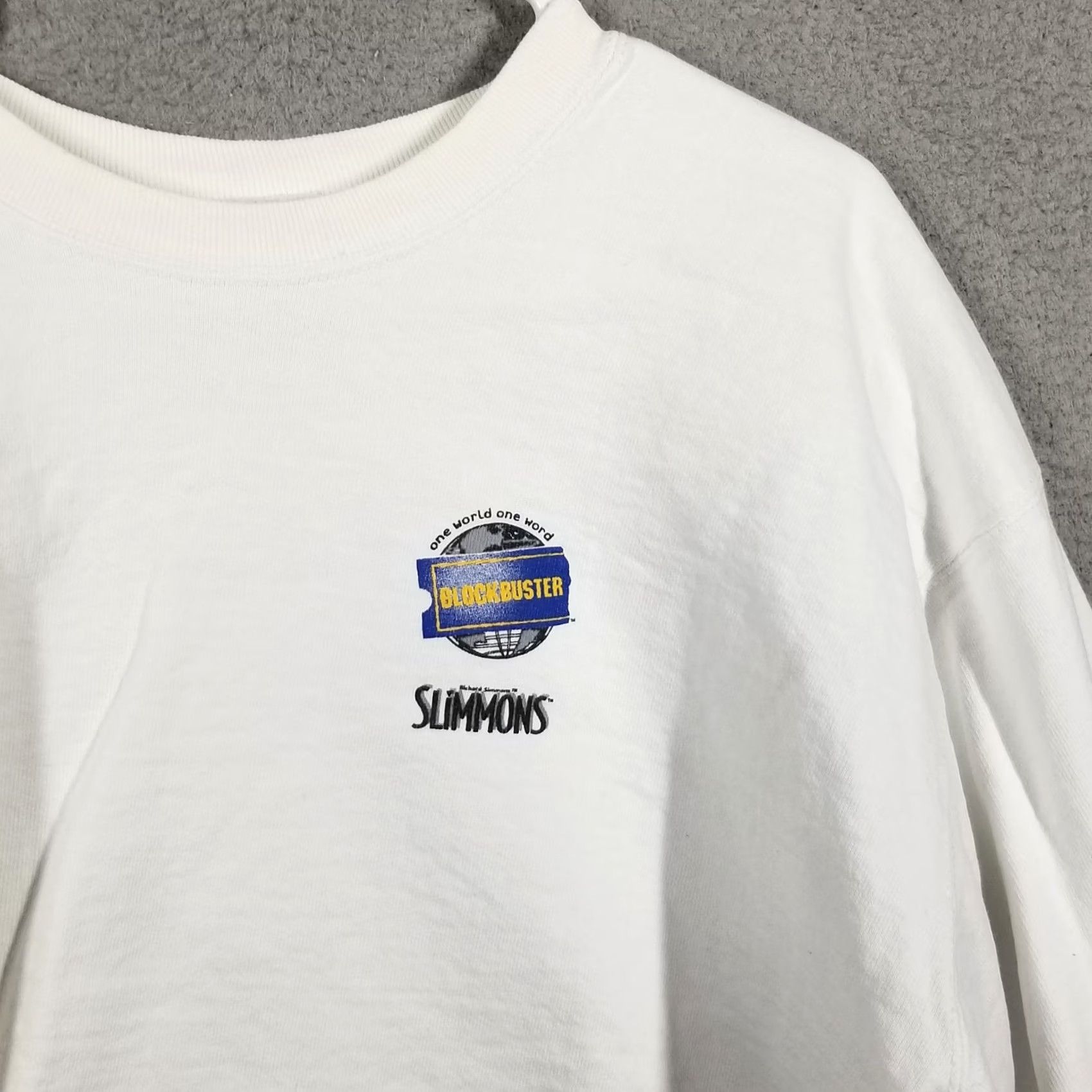 Vintage VINTAGE Blockbuster X Slimmons Studio Richard Simmons Sweatshirt Men XL White Size US XL / EU 56 / 4 - 2 Thumbnail