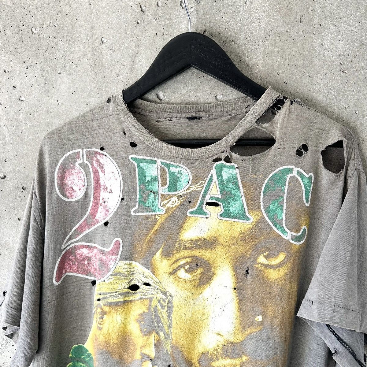 Rap Tees 90’s THRASHED TUPAC 2PAC “California Love” T-Shirt Size US M / EU 48-50 / 2 - 5 Thumbnail