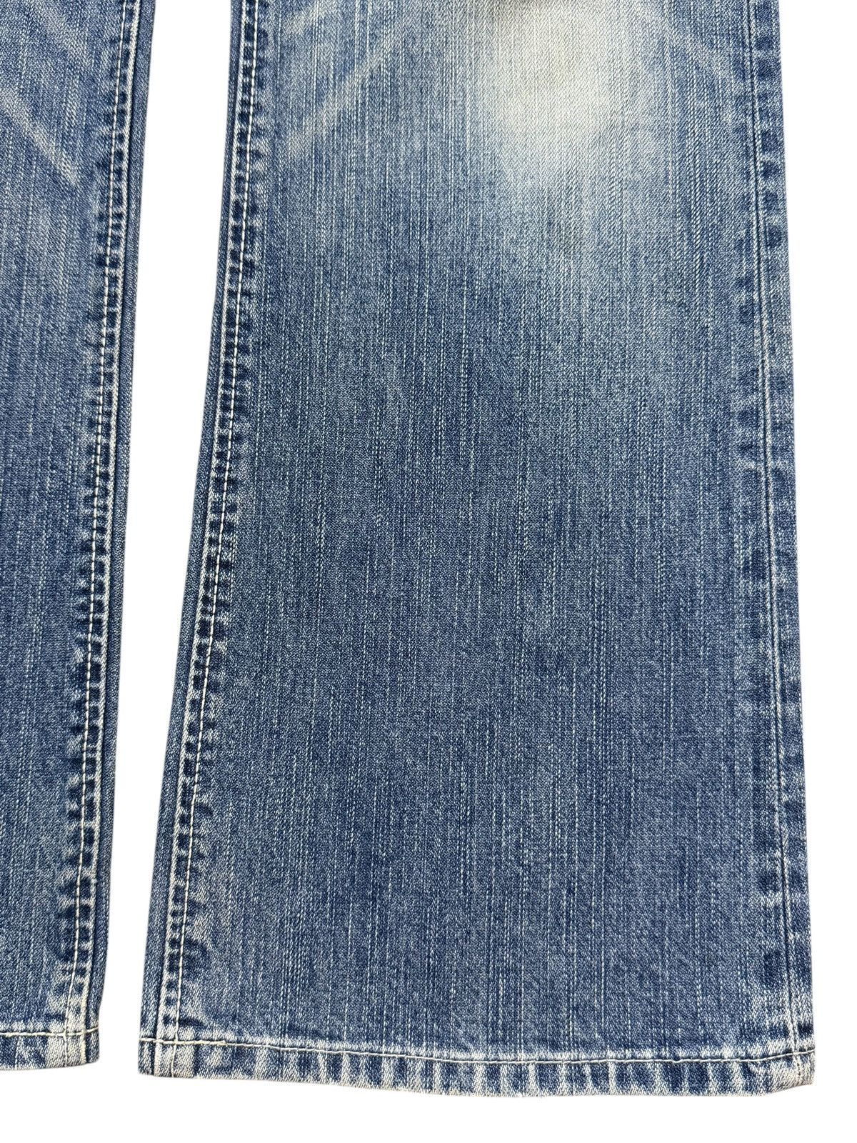 Wrangler Vintage 90s Wrangler Blue Faded Wash Wide Leg Bootcuts Jeans Size US 36 / EU 52 - 8 Thumbnail