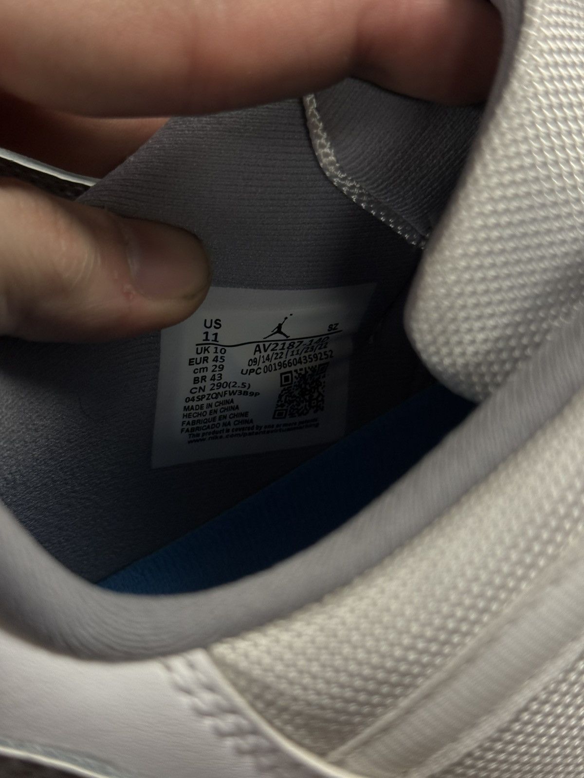 Jordan Brand × Nike Jordan 11 Low Grey Size 11 W Box Clean Condition (AV2187-140 Size US 11 / EU 44 - 15 Thumbnail