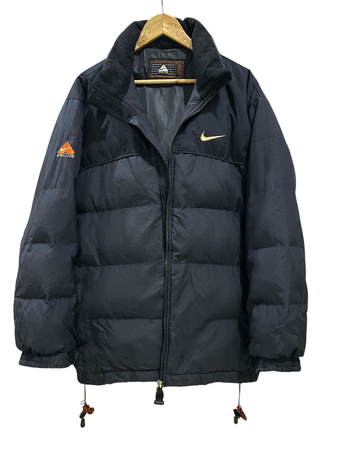 Nike ACG Vintage Nike Acg Puffer Jacket Size US L / EU 52-54 / 3 - 1 Thumbnail