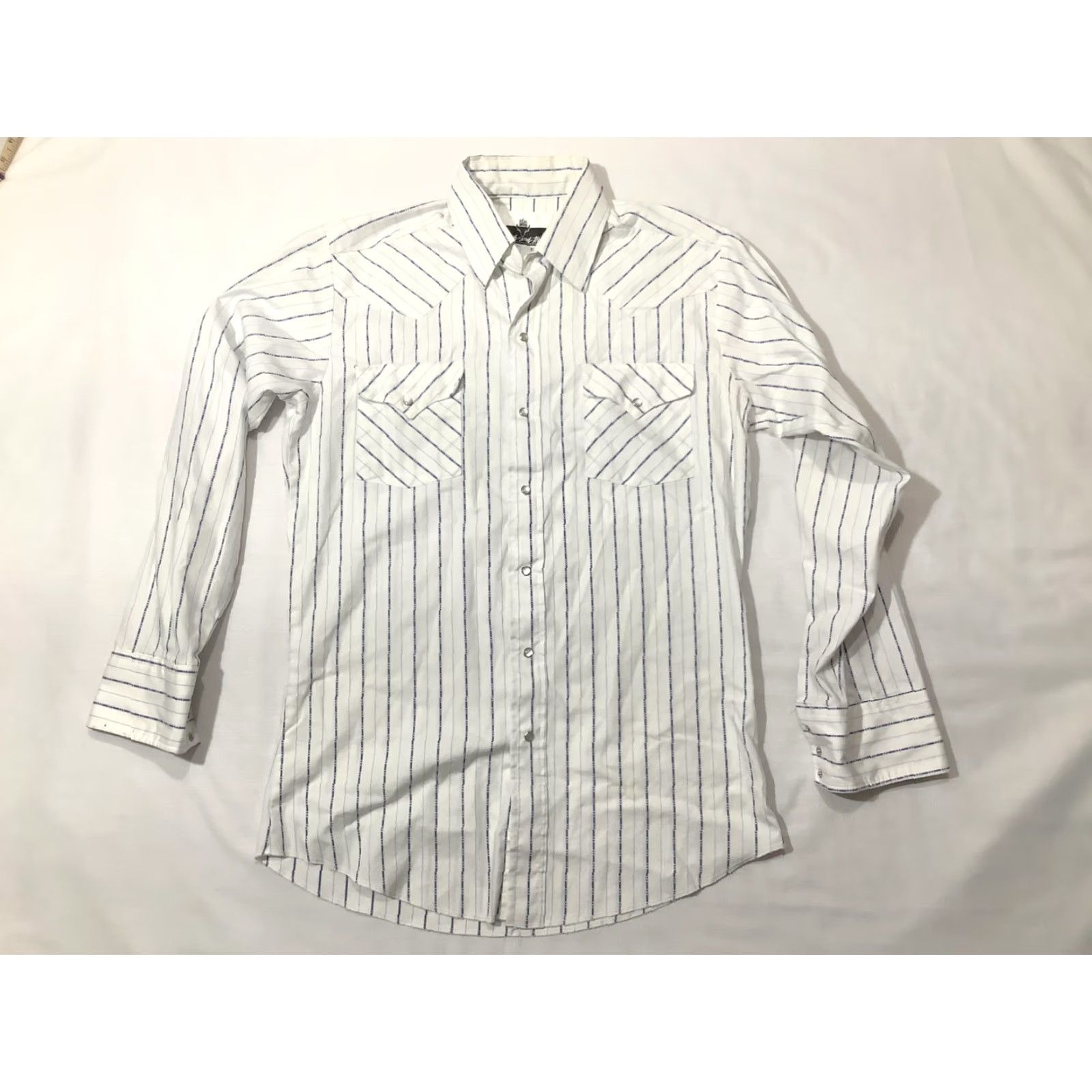 Vintage Ranch and Town Shirt Mens 15.5x34 White Blue Stripe Western Pearl Snap USA Shirt Mens 15.5x34 White Blue Stripe Western Pearl Snap USA Size US M / EU 48-50 / 2 - 2 Thumbnail
