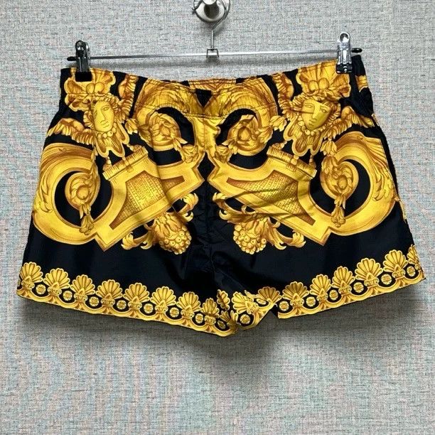Versace Versace Men's casual shorts Size US 41 - 6 Thumbnail
