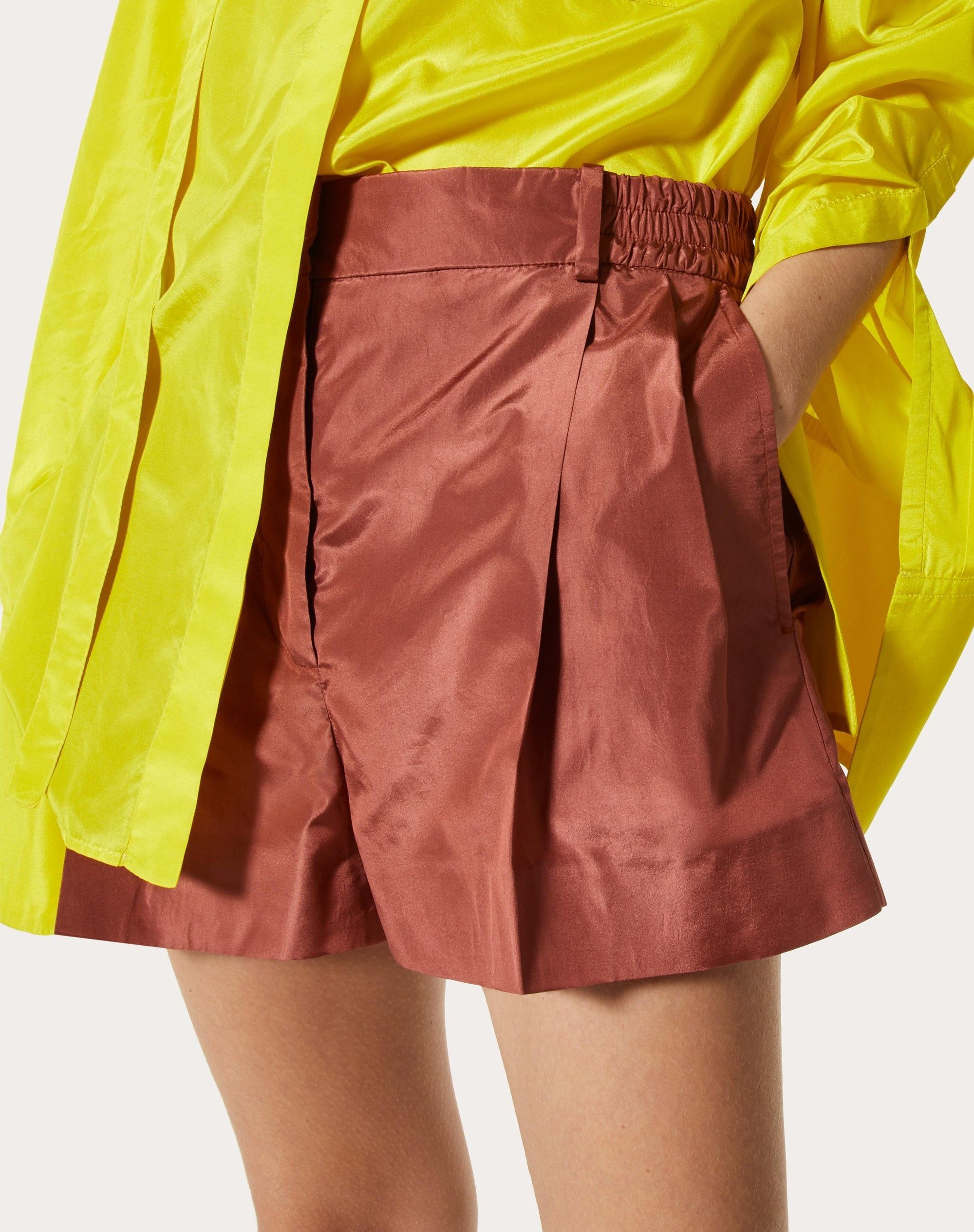 Valentino o1y0326 Short in Brick Size 30" / US 8 / IT 44 - 4 Thumbnail