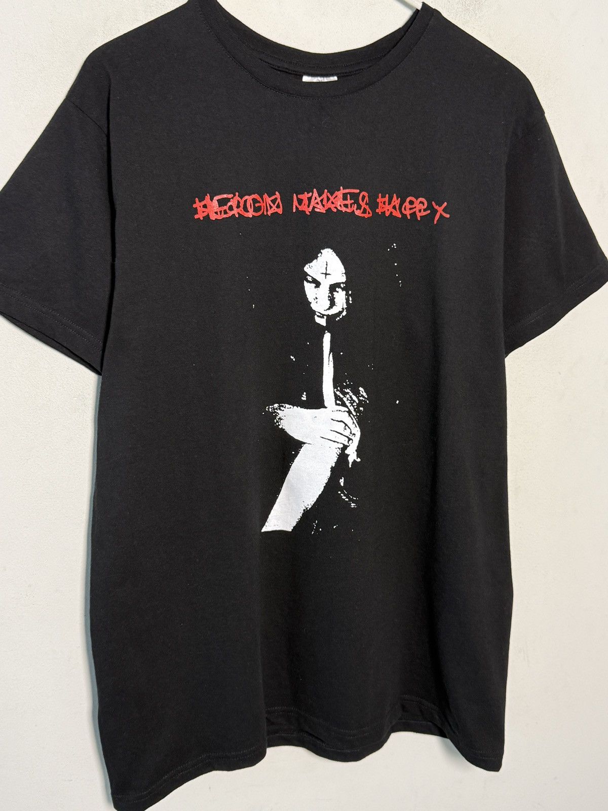 Band Tees Heroin Makes Happy band tee Size US M / EU 48-50 / 2 - 3 Thumbnail