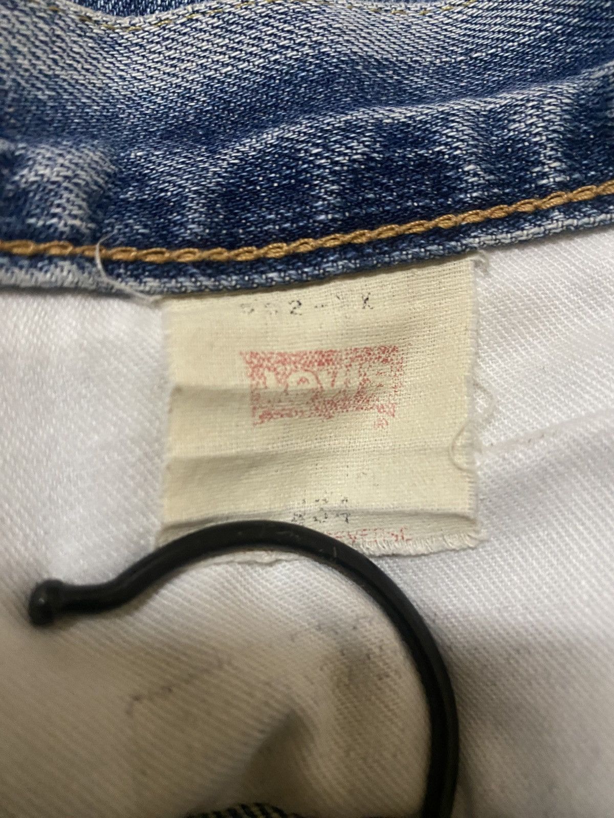 Levi's Vintage Clothing Vintage Levi’s Big E Redline Selvedge Distressed Pocket Size US 32 / EU 48 - 13 Thumbnail
